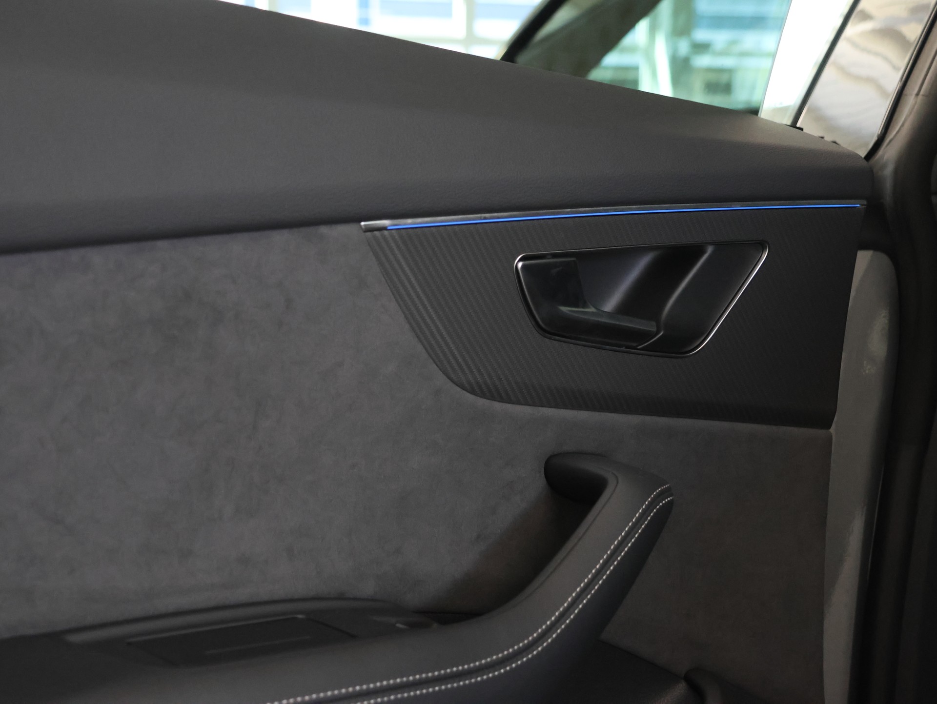 AUDI RSQ8 quattro tiptronic *Sitzheizung* *360 Kamera* *Panoramadach*-image-42