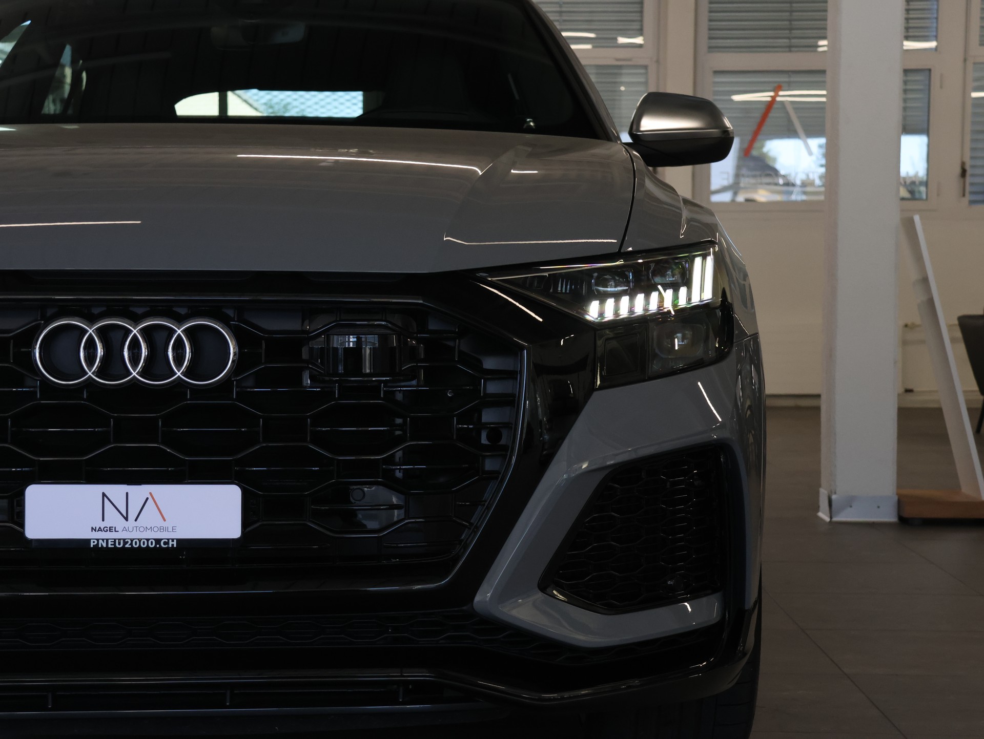 AUDI RSQ8 quattro tiptronic *Sitzheizung* *360 Kamera* *Panoramadach*-image-9