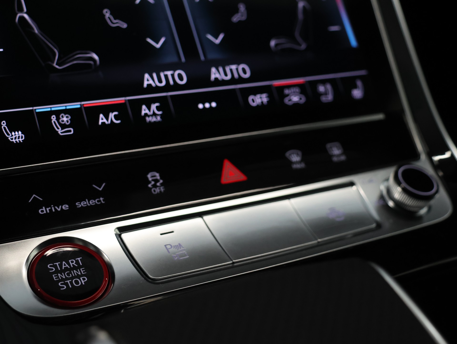 AUDI RSQ8 quattro tiptronic *Sitzheizung* *360 Kamera* *Panoramadach*-image-30