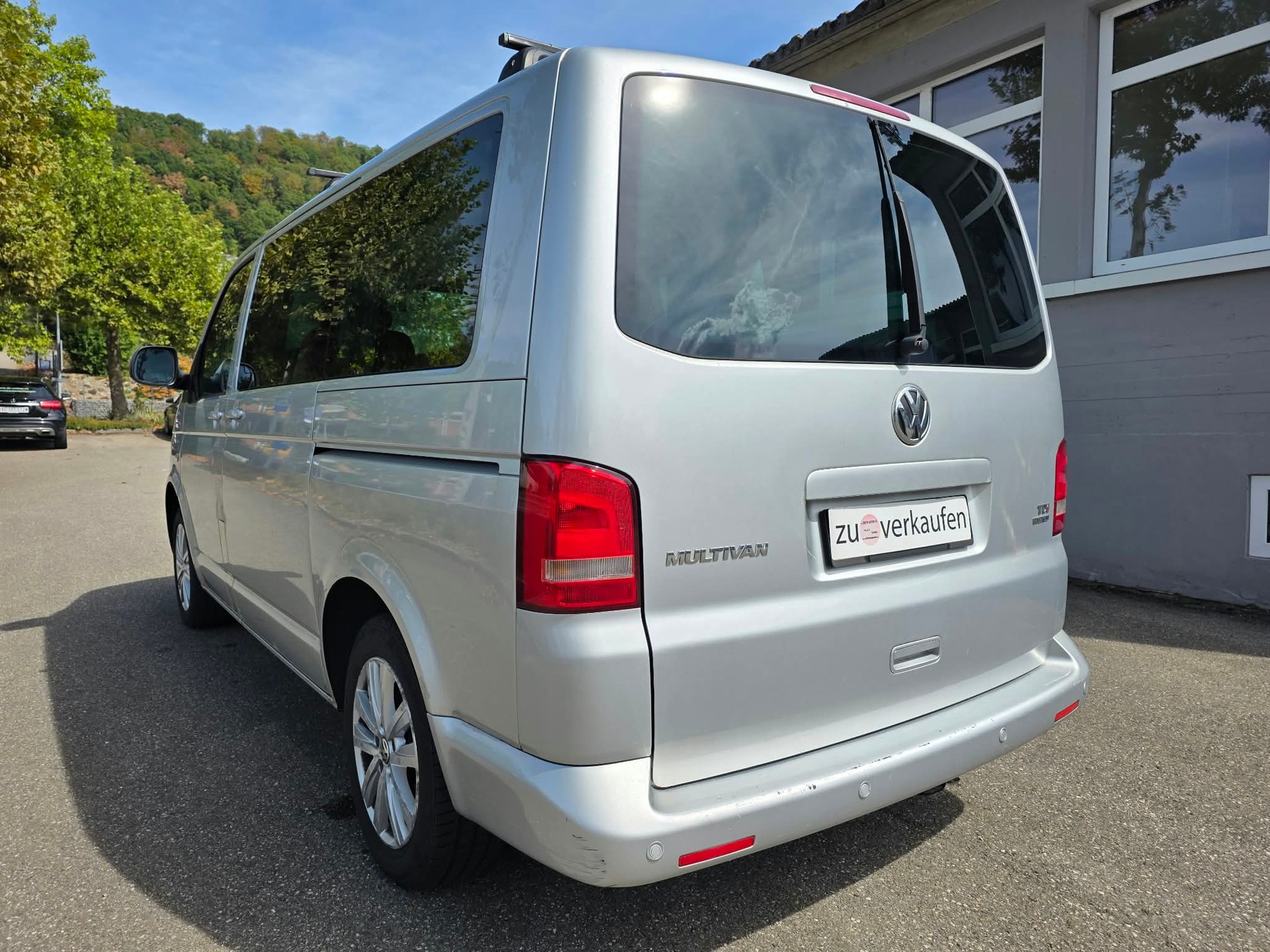 VW T5 Multivan 2.0 TDI CR Family Match 4Motion-image-5