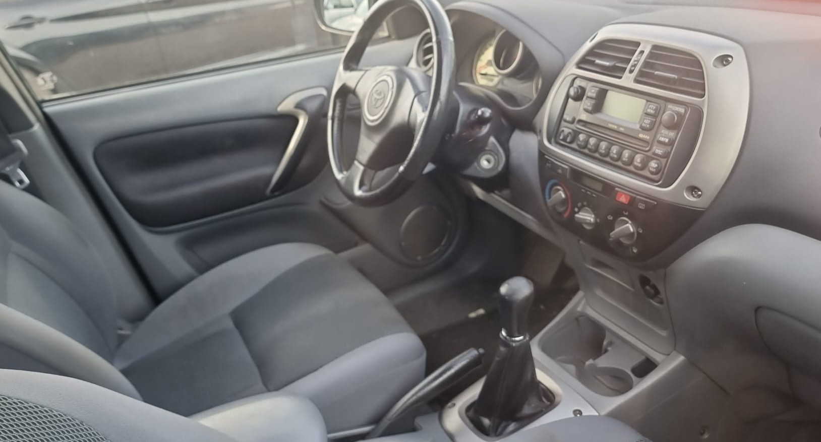 TOYOTA RAV-4 2.0 16V Linea Sol-image-3