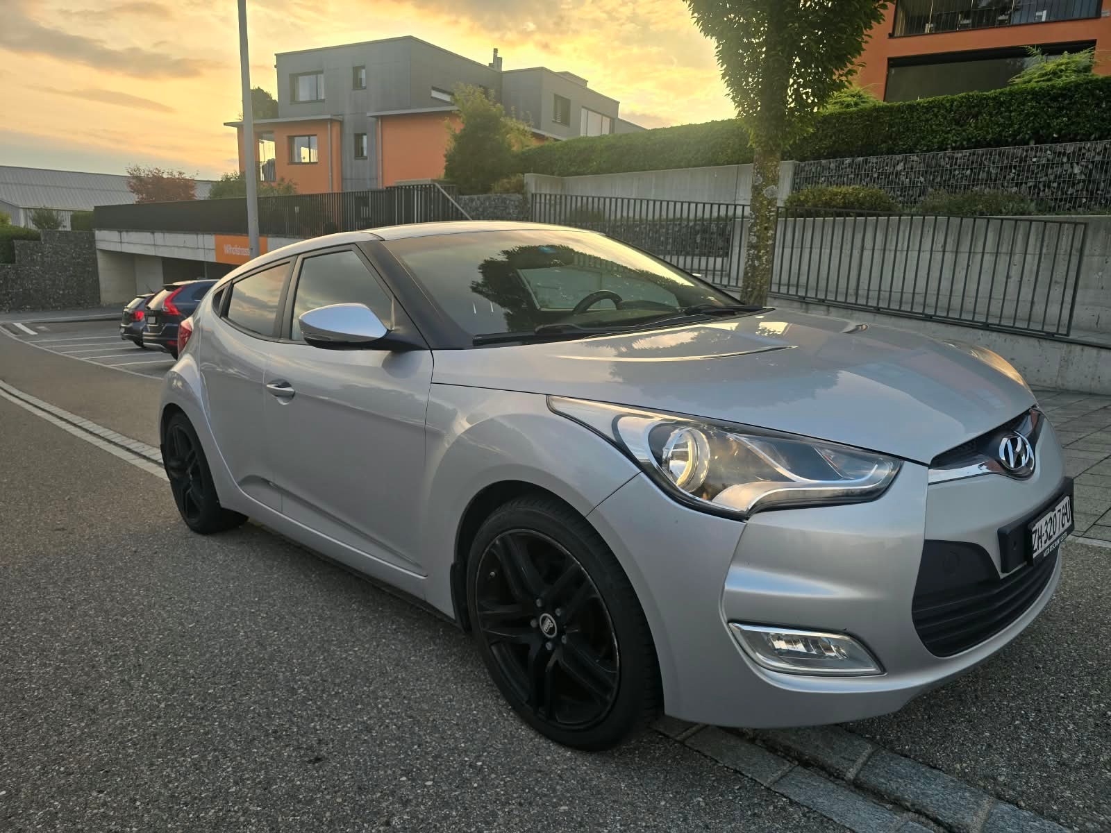 HYUNDAI Veloster 1.6 GDI-image-1