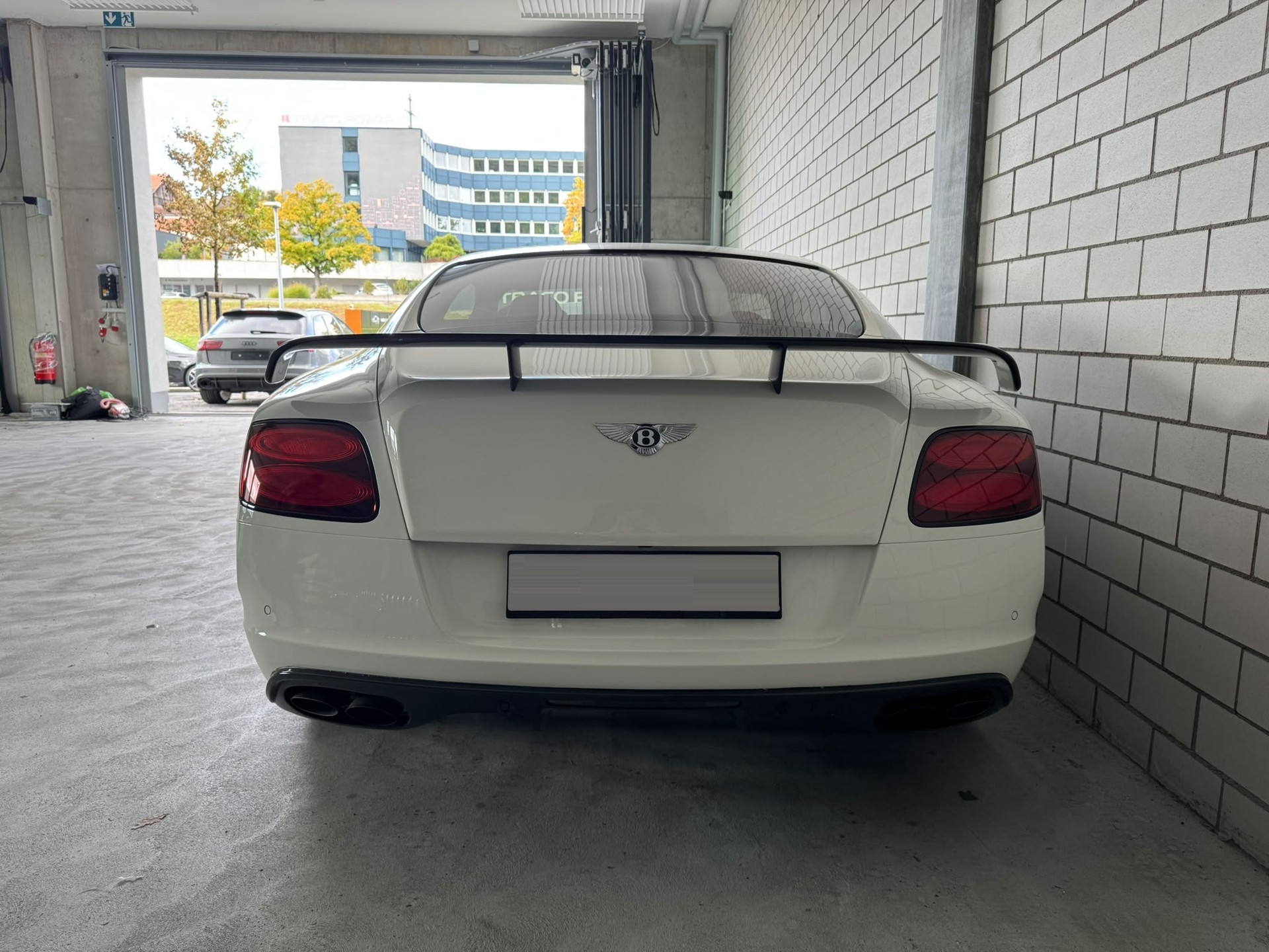 BENTLEY Continental GT3-R "1 of 300"-image-5