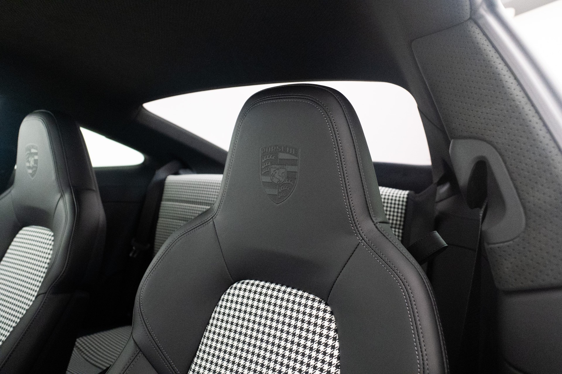 PORSCHE 911 Sport Classic PDK-image-5