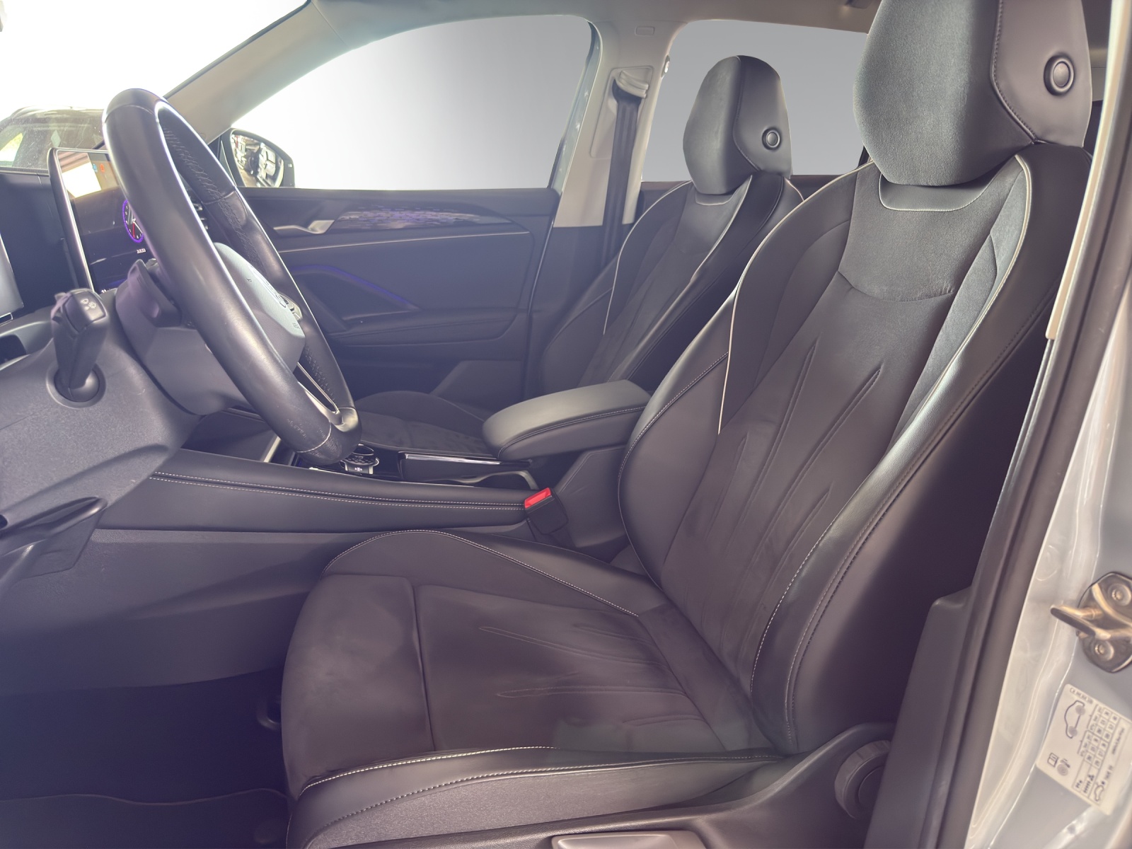 VW Tiguan 2.0TDI Elegance 4M-image-8