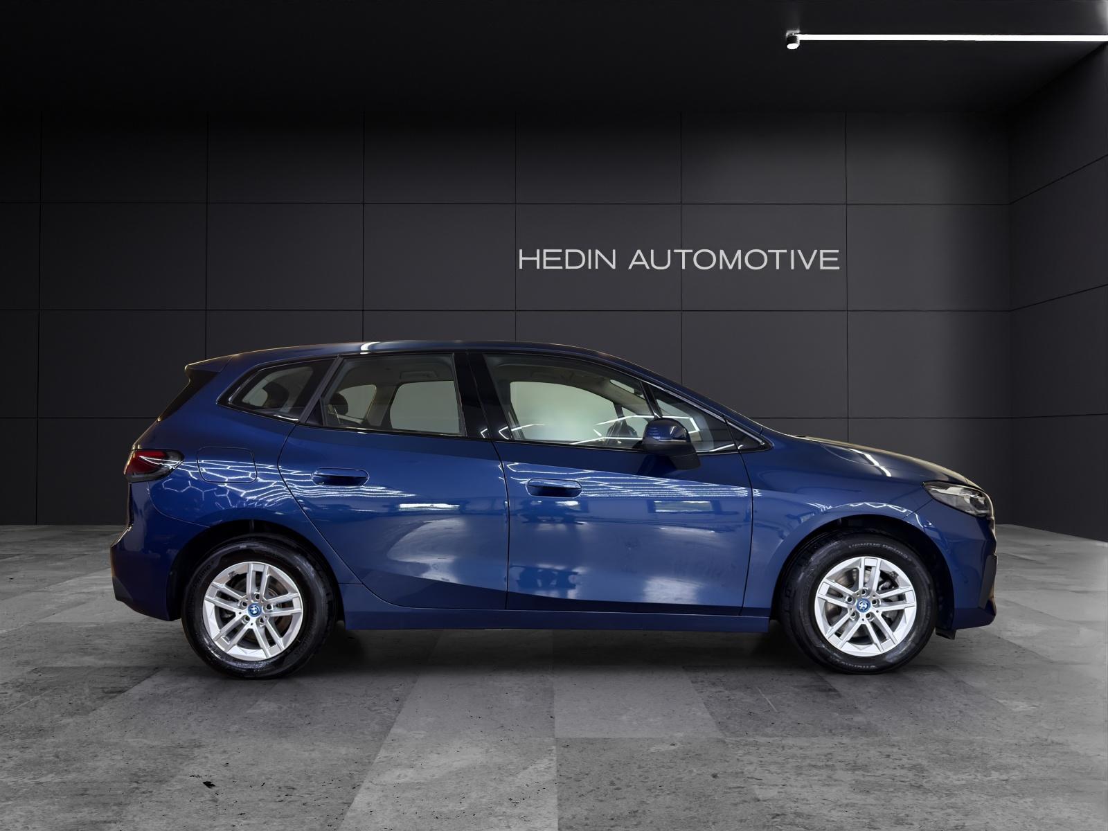 BMW 225e xDrive Active Tourer-image-5
