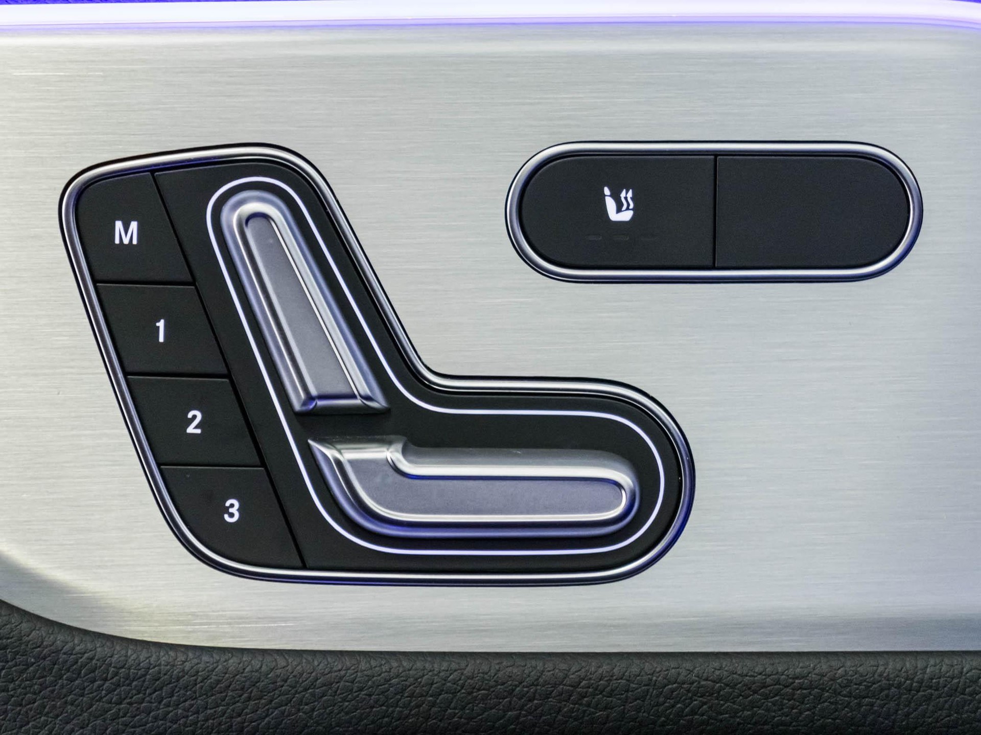 MERCEDES-BENZ GLA 35 AMG 4MATIC-image-12