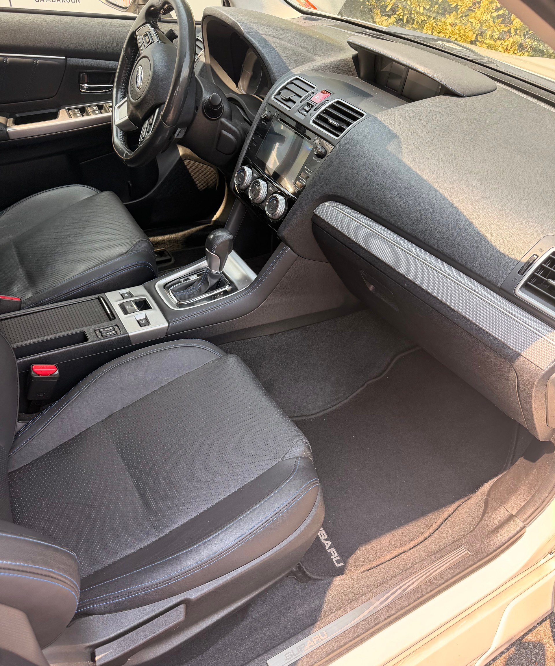 SUBARU 1.6 DIT Luxury S-image-2