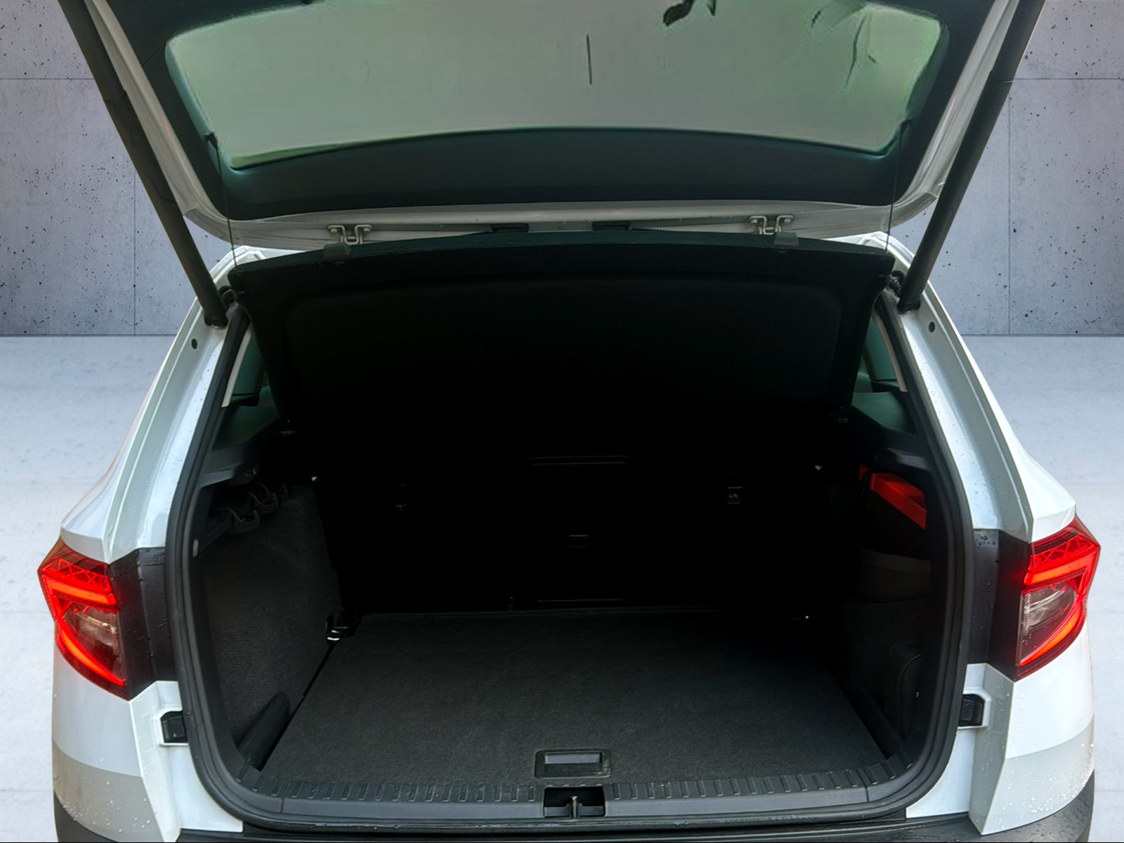 SKODA Karoq 1.6 TDI CR Smile-image-9