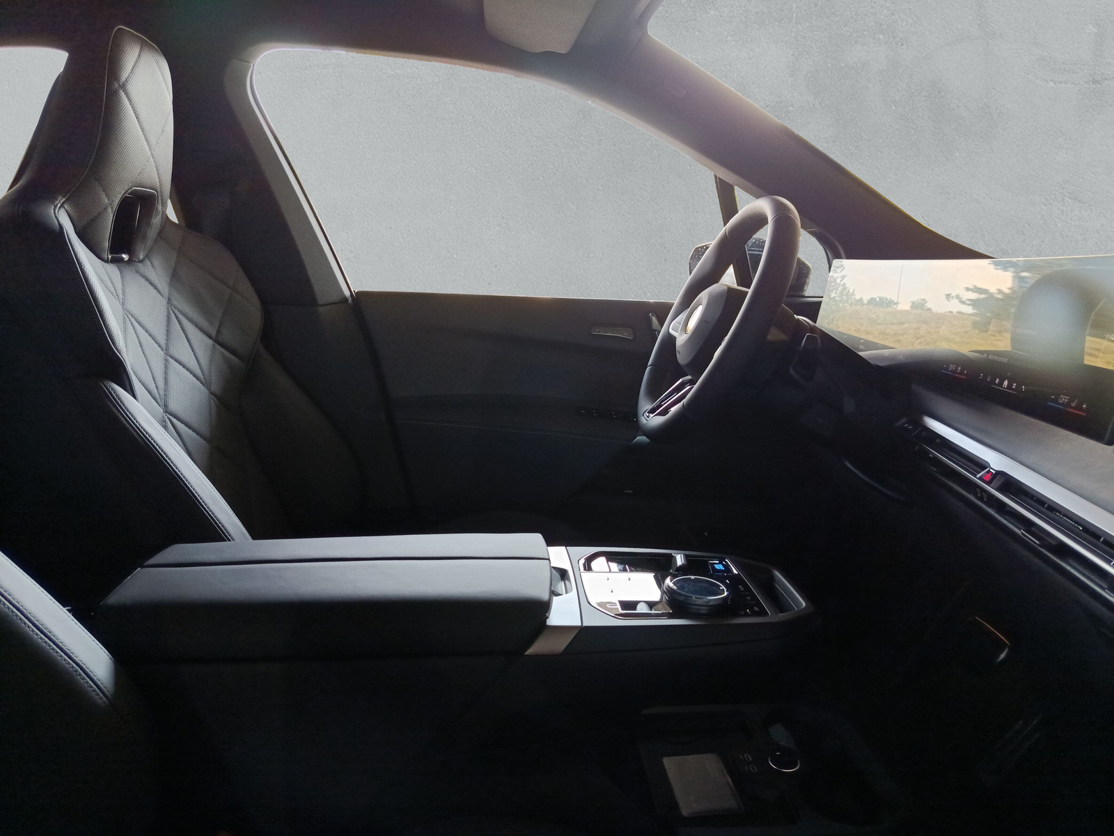BMW iX xDrive60 M Sport Pro-image-13