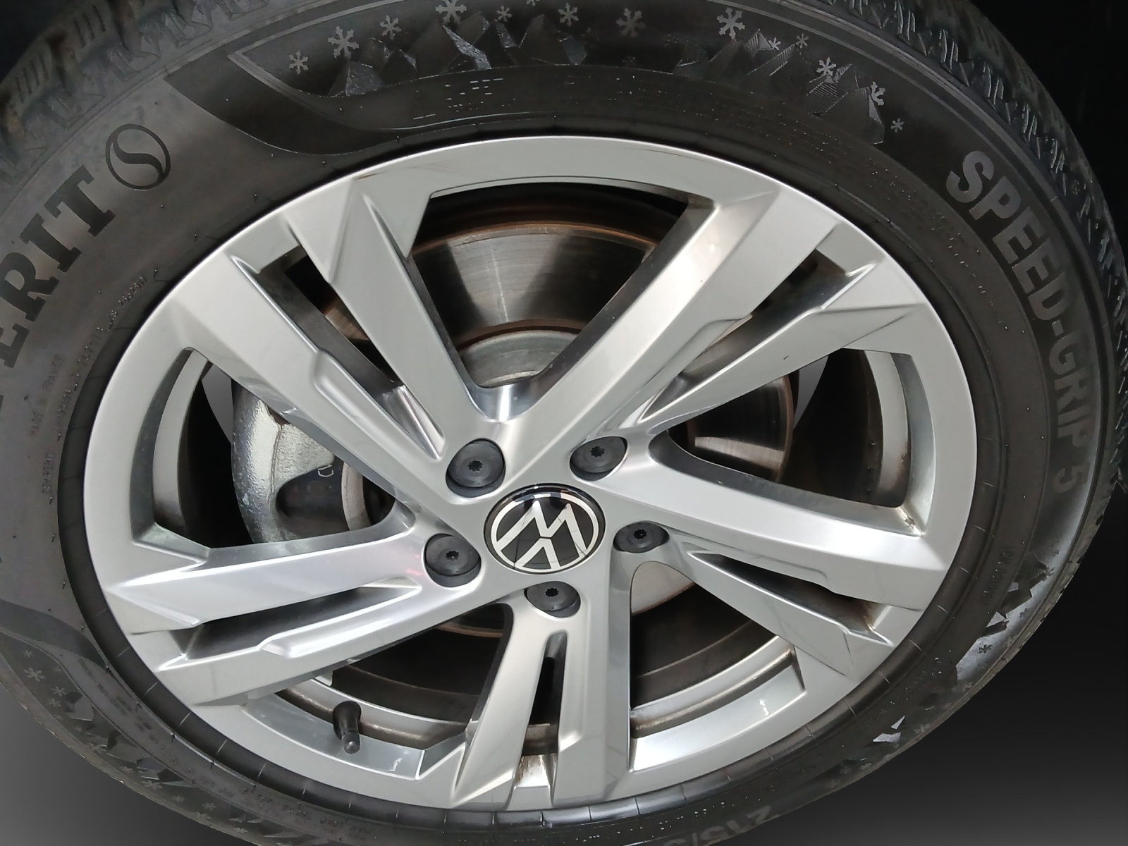 VW T-Roc 2.0 TSI R-Line DSG 4Motion-image-13