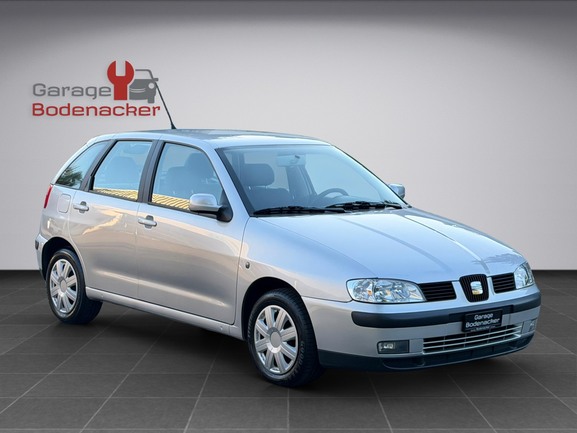 SEAT Ibiza 1.4 Signo * aus 1. Hand * Frisch ab Service mit Zahnriemen *-image-6