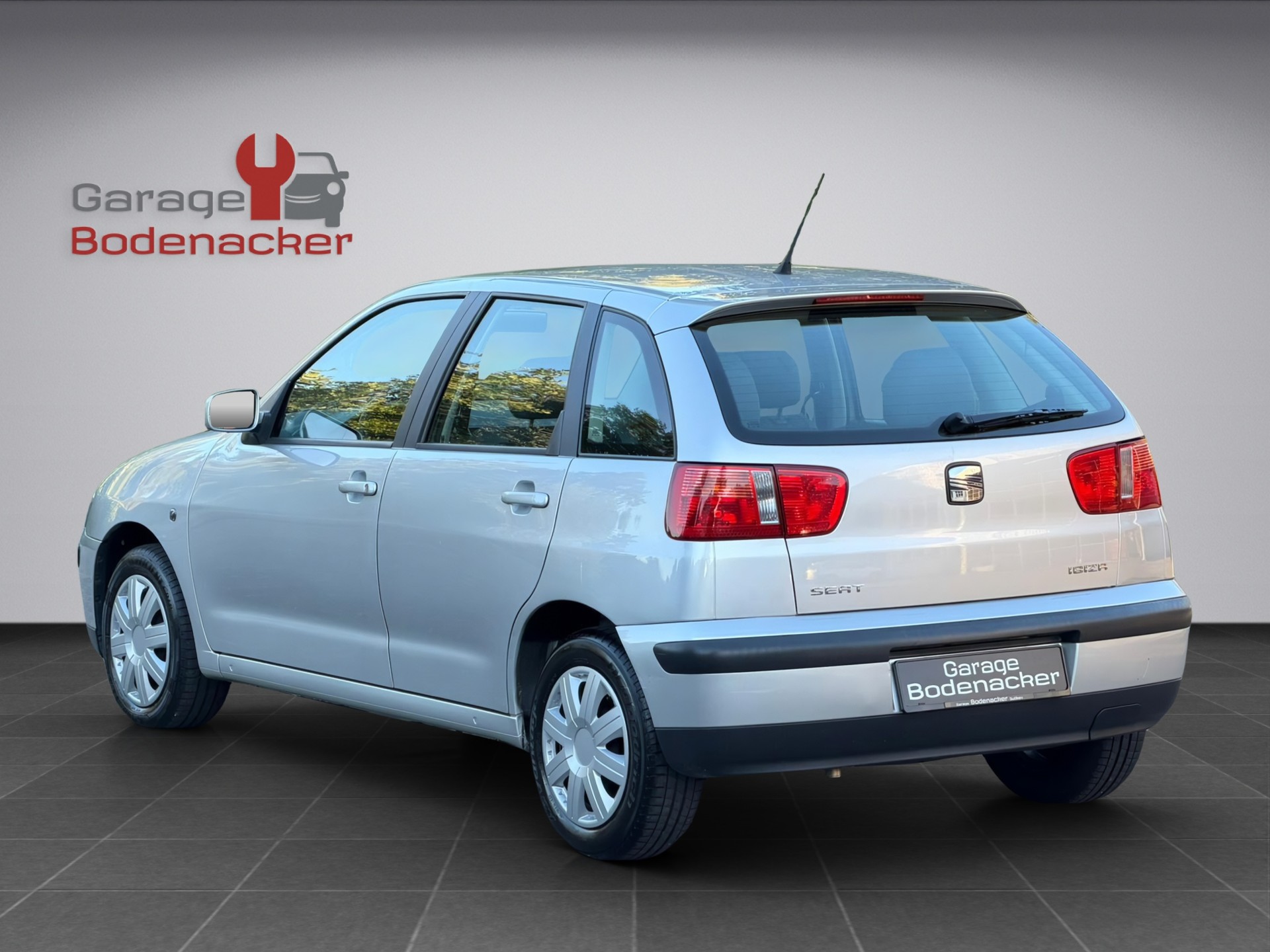 SEAT Ibiza 1.4 Signo * aus 1. Hand * Frisch ab Service mit Zahnriemen *-image-3