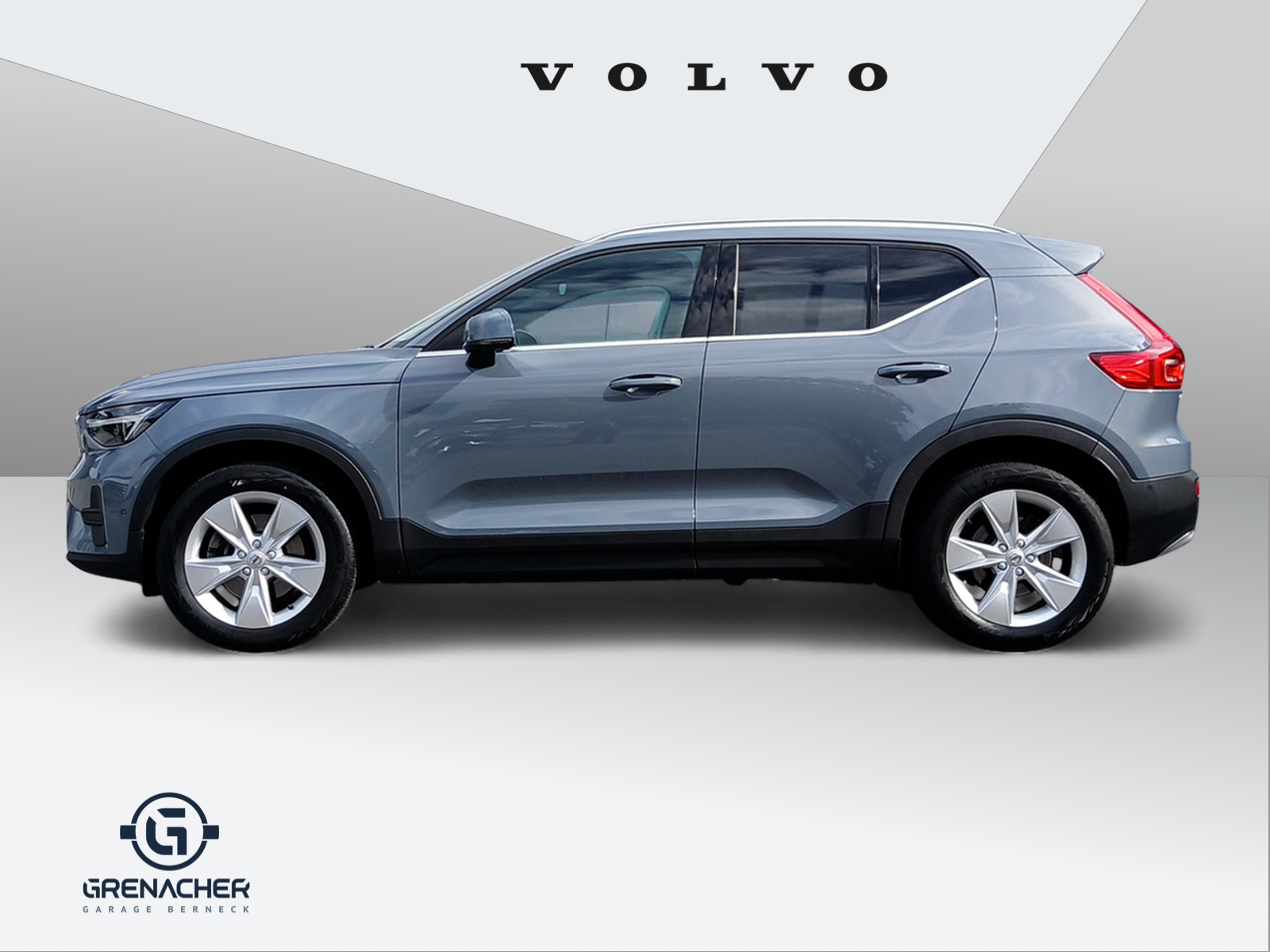 VOLVO XC40 2.0 B4 MH Plus Bright AWD-image-2