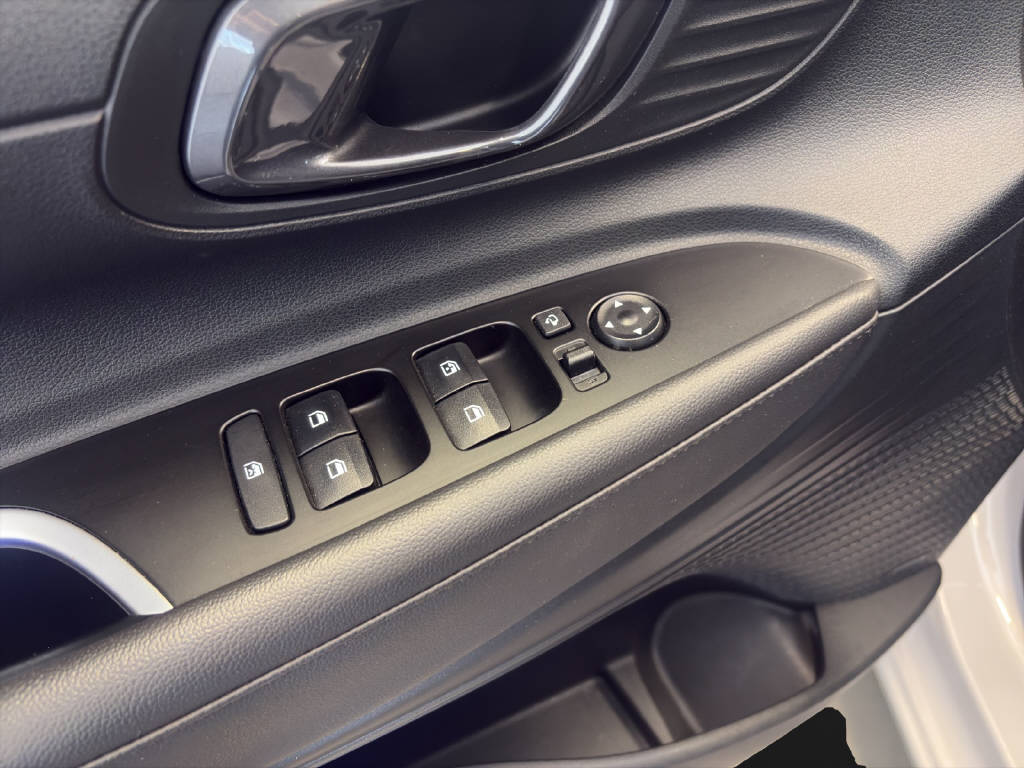 HYUNDAI i20 1.0 T-GDi Vertex-image-2