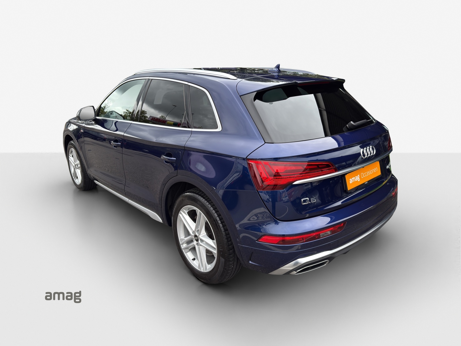 AUDI Q5 40 TFSI S line quattro S-tronic-image-2