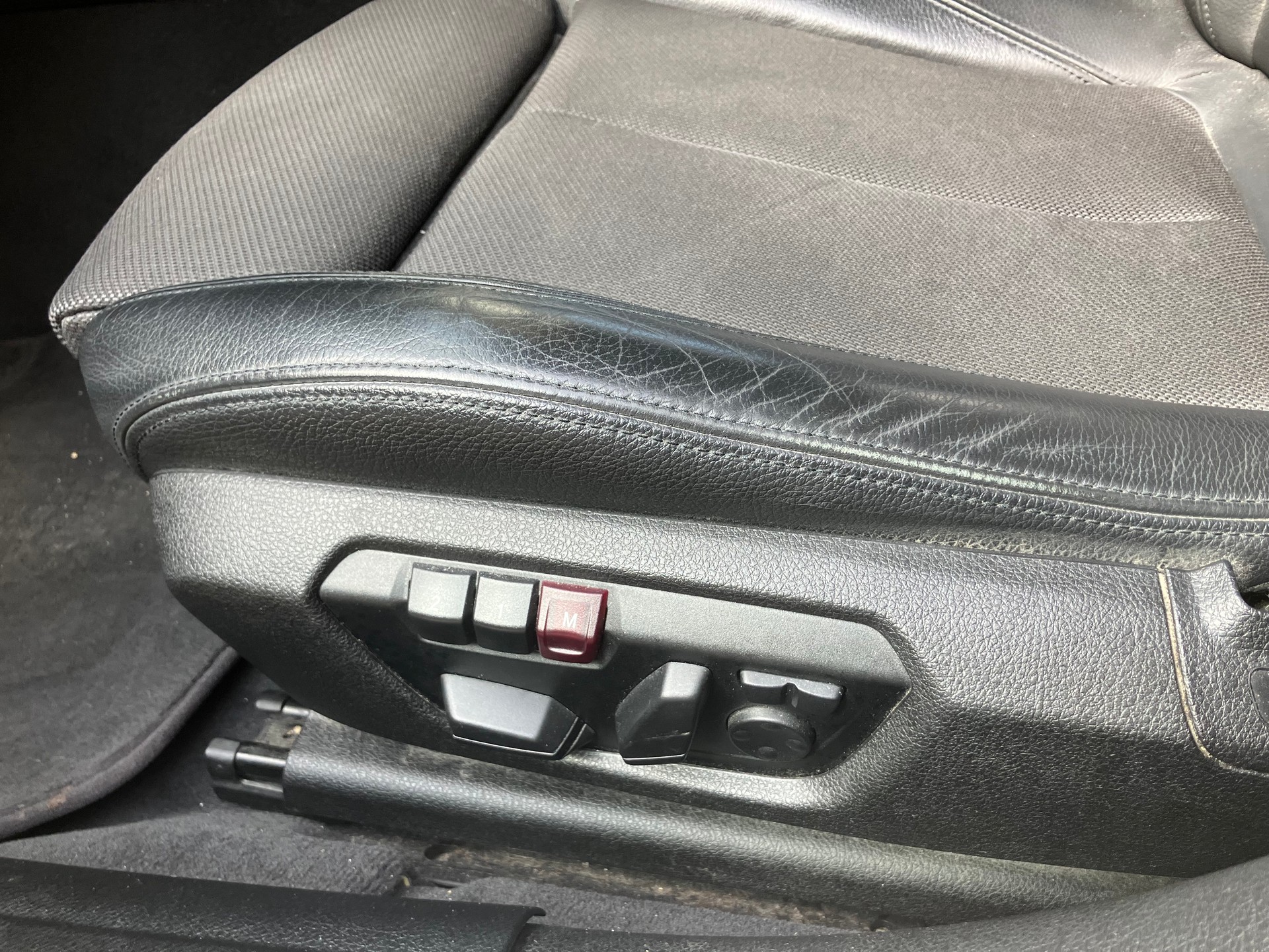 BMW 328i xDrive Touring Modern Line Steptronic-image-2