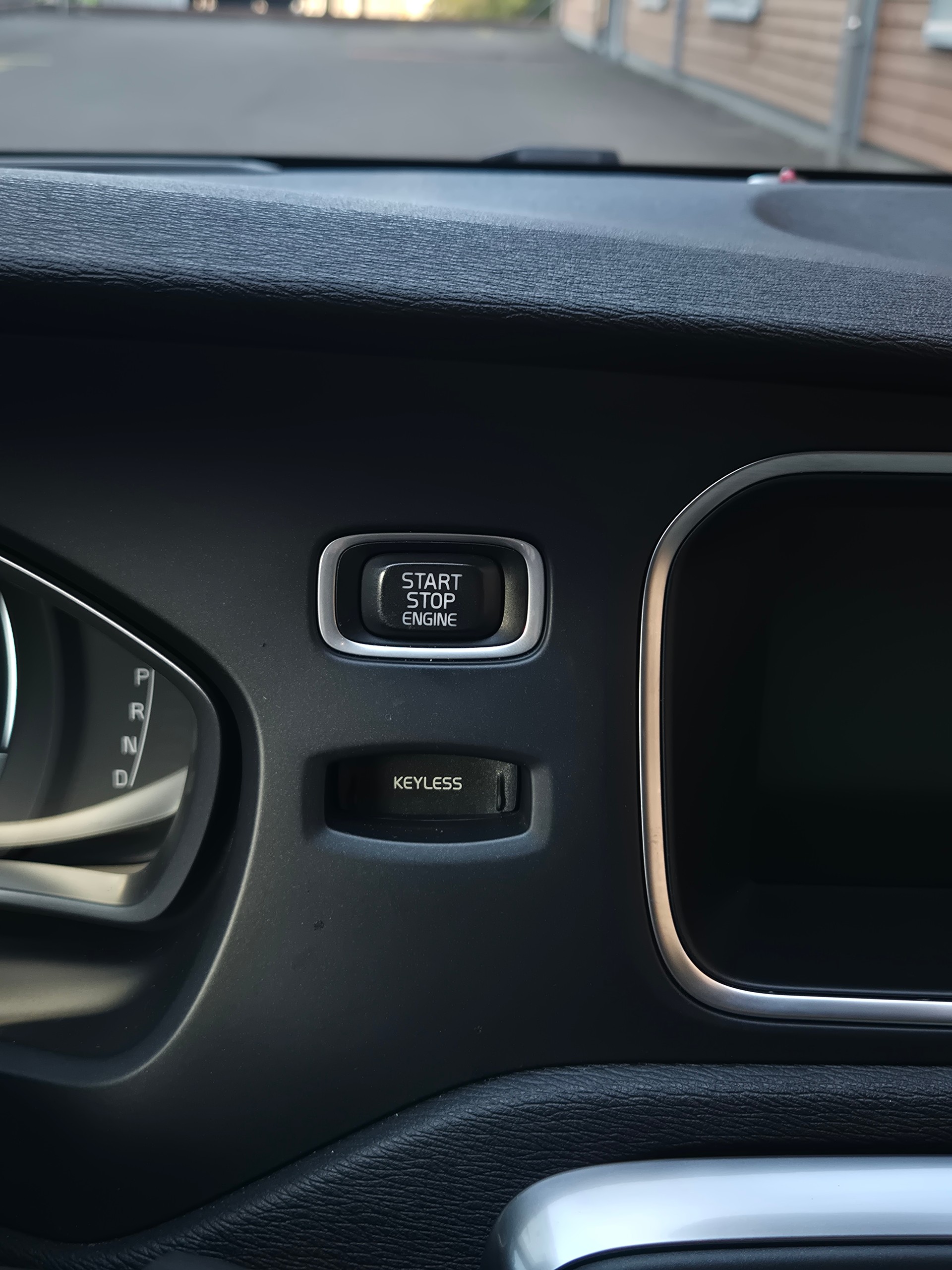 VOLVO V40 T4 Summum Powershift-image-8