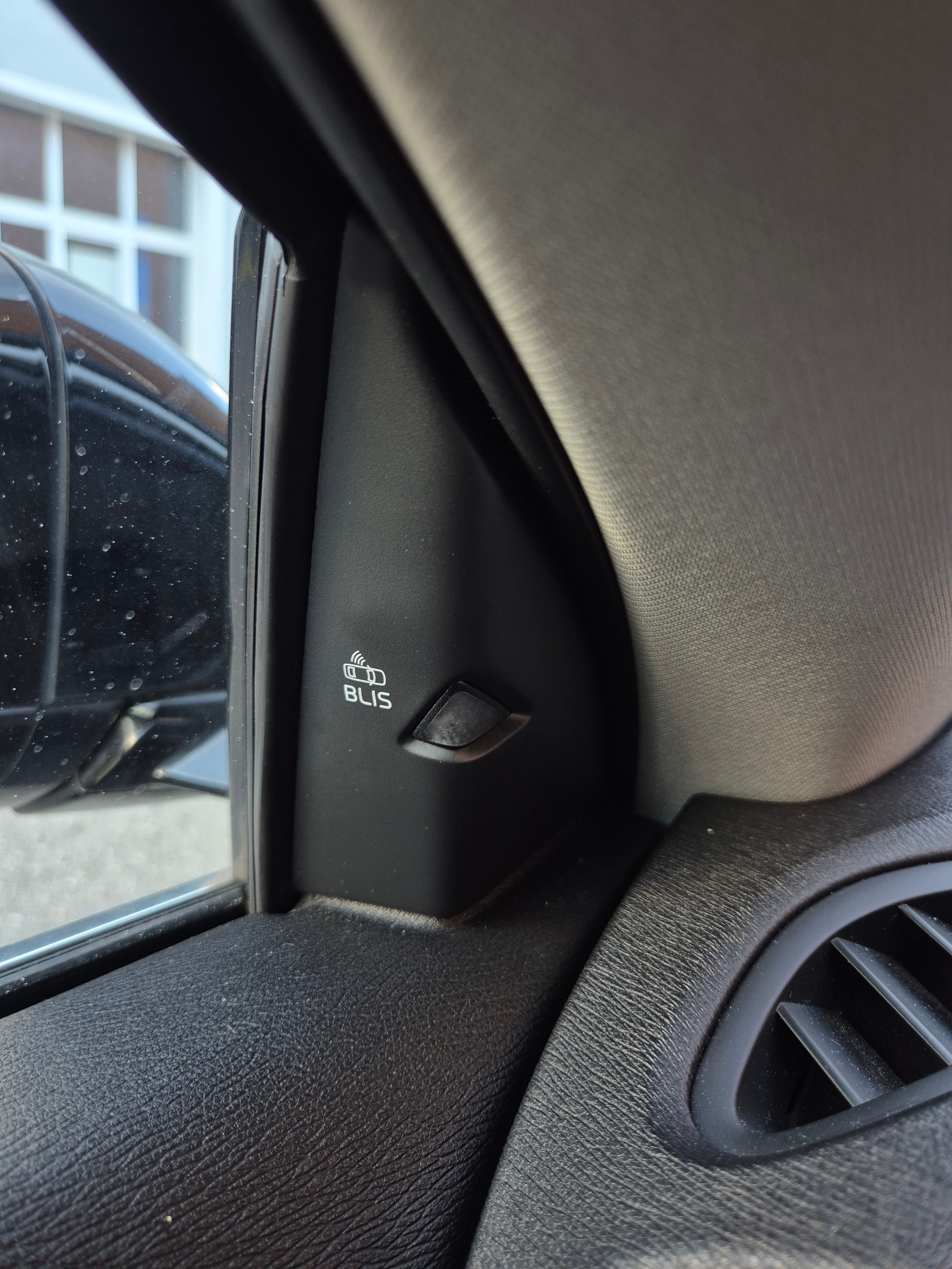VOLVO V40 T4 Summum Powershift-image-9