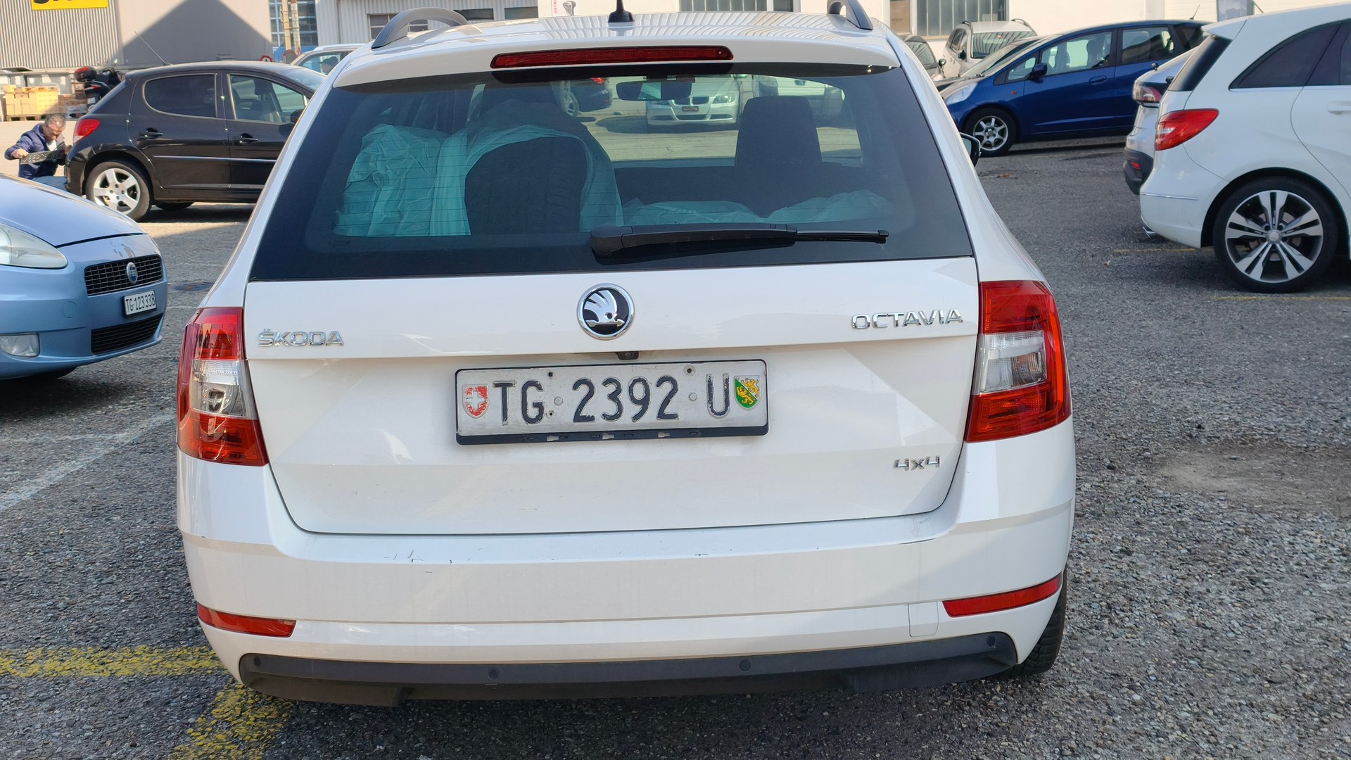 SKODA Octavia Combi 2.0 TDI Ambition 4x4 DSG-image-4