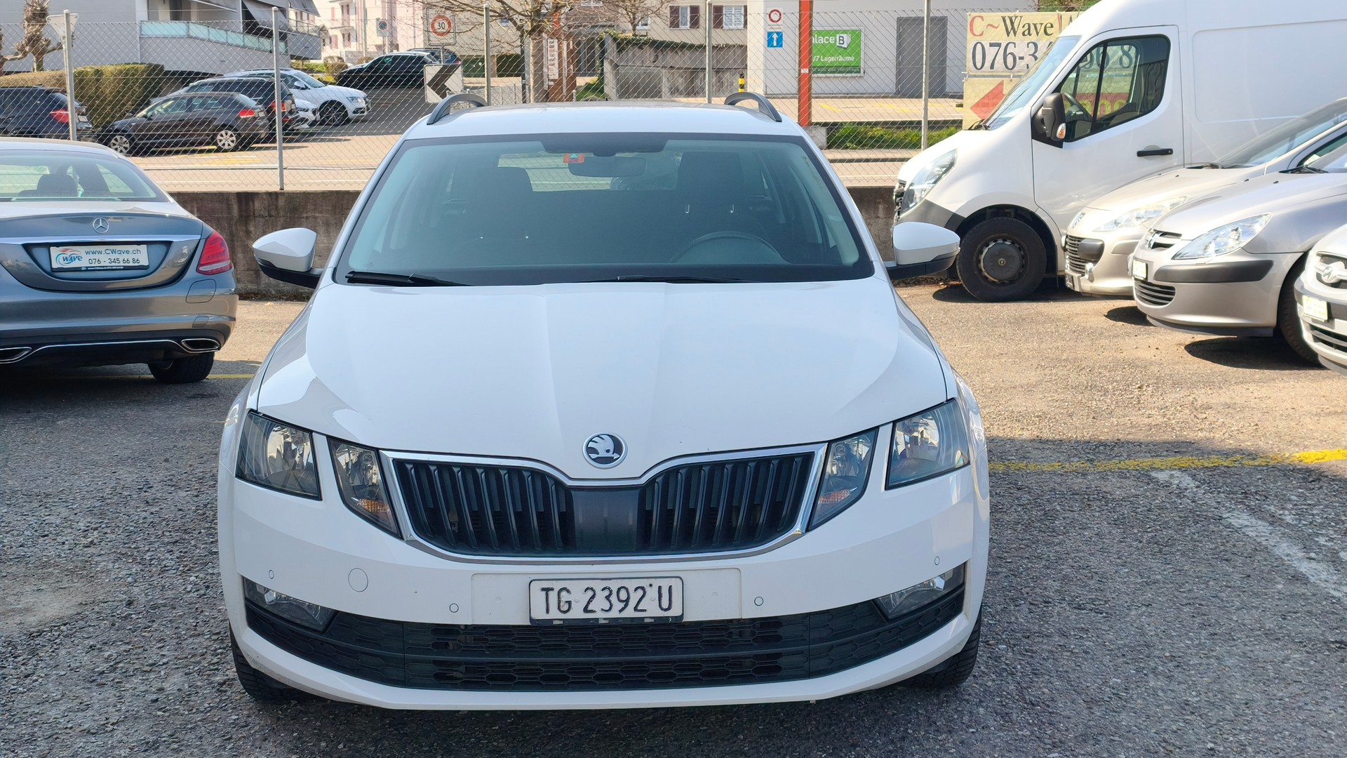 SKODA Octavia Combi 2.0 TDI Ambition 4x4 DSG-image-1