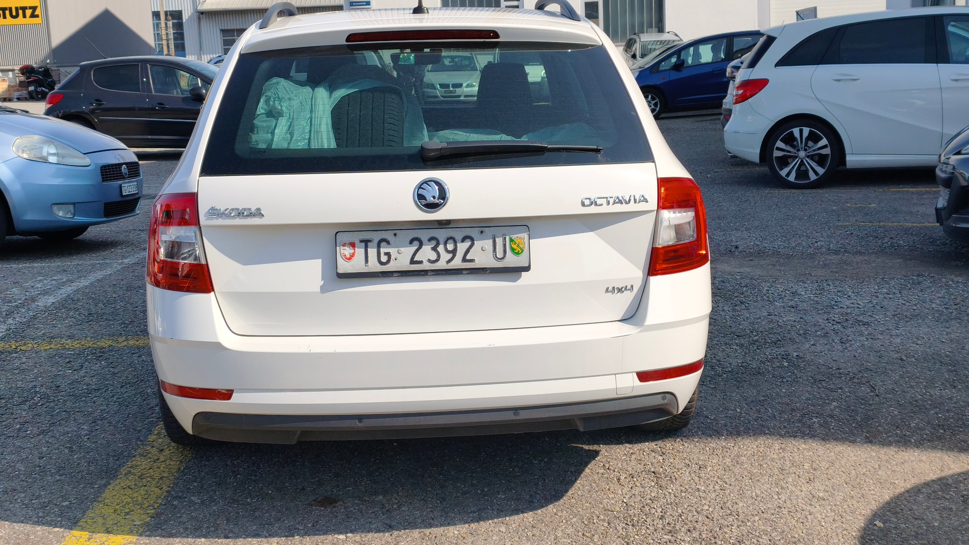 SKODA Octavia Combi 2.0 TDI Ambition 4x4 DSG-image-6