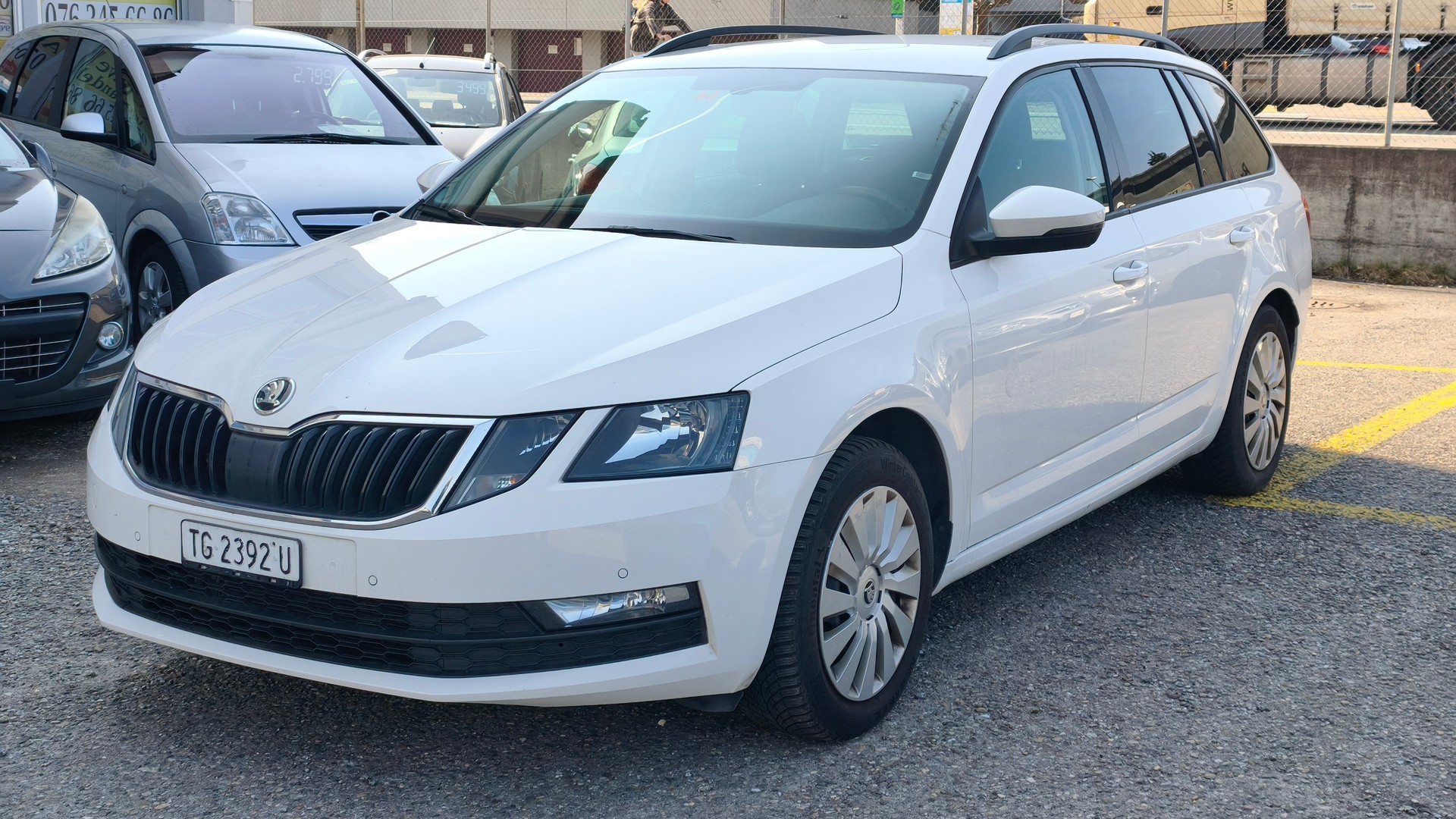 SKODA Octavia Combi 2.0 TDI Ambition 4x4 DSG-image-0