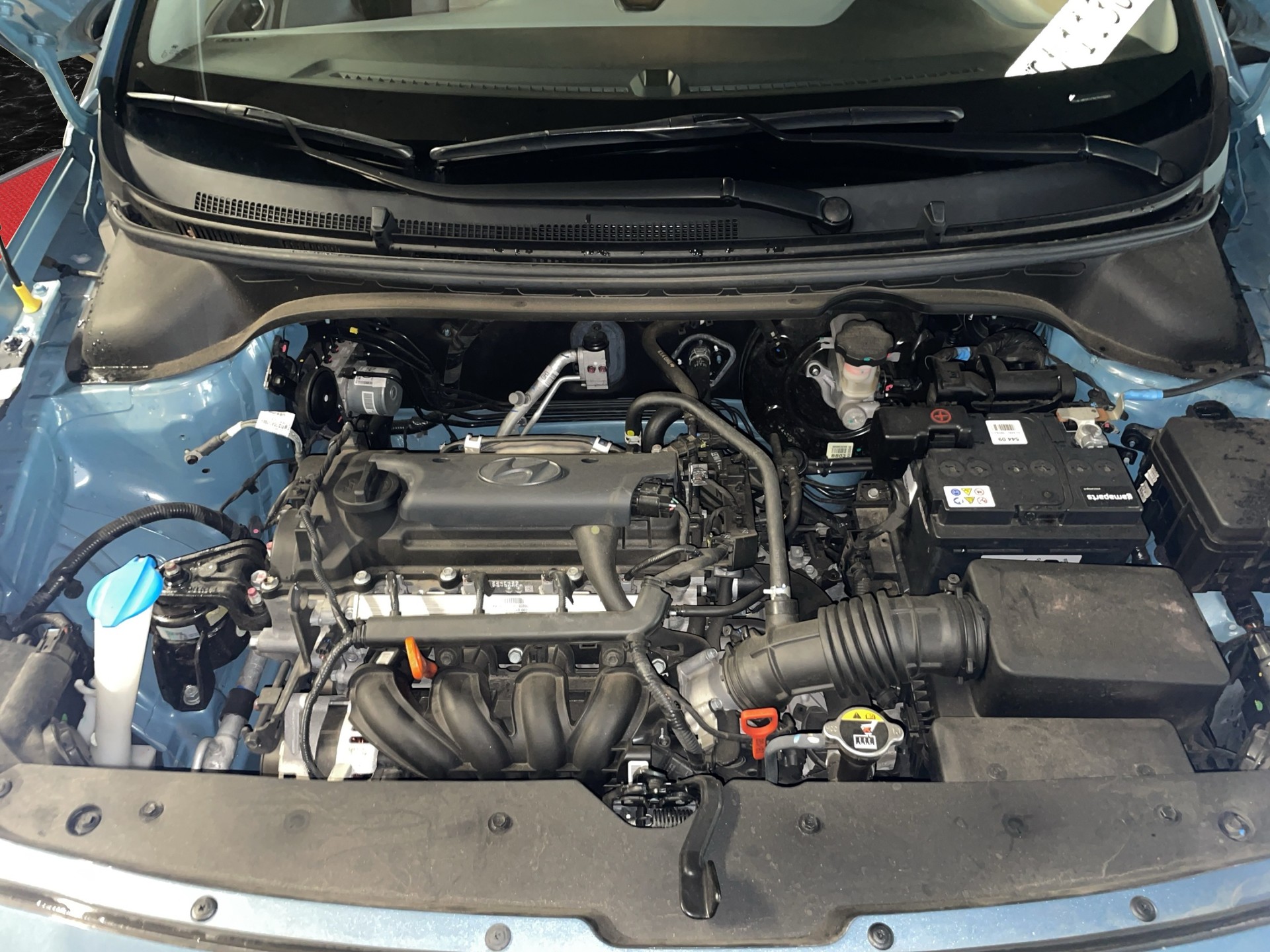 HYUNDAI i20 1.4 Amplia Automatic-image-13