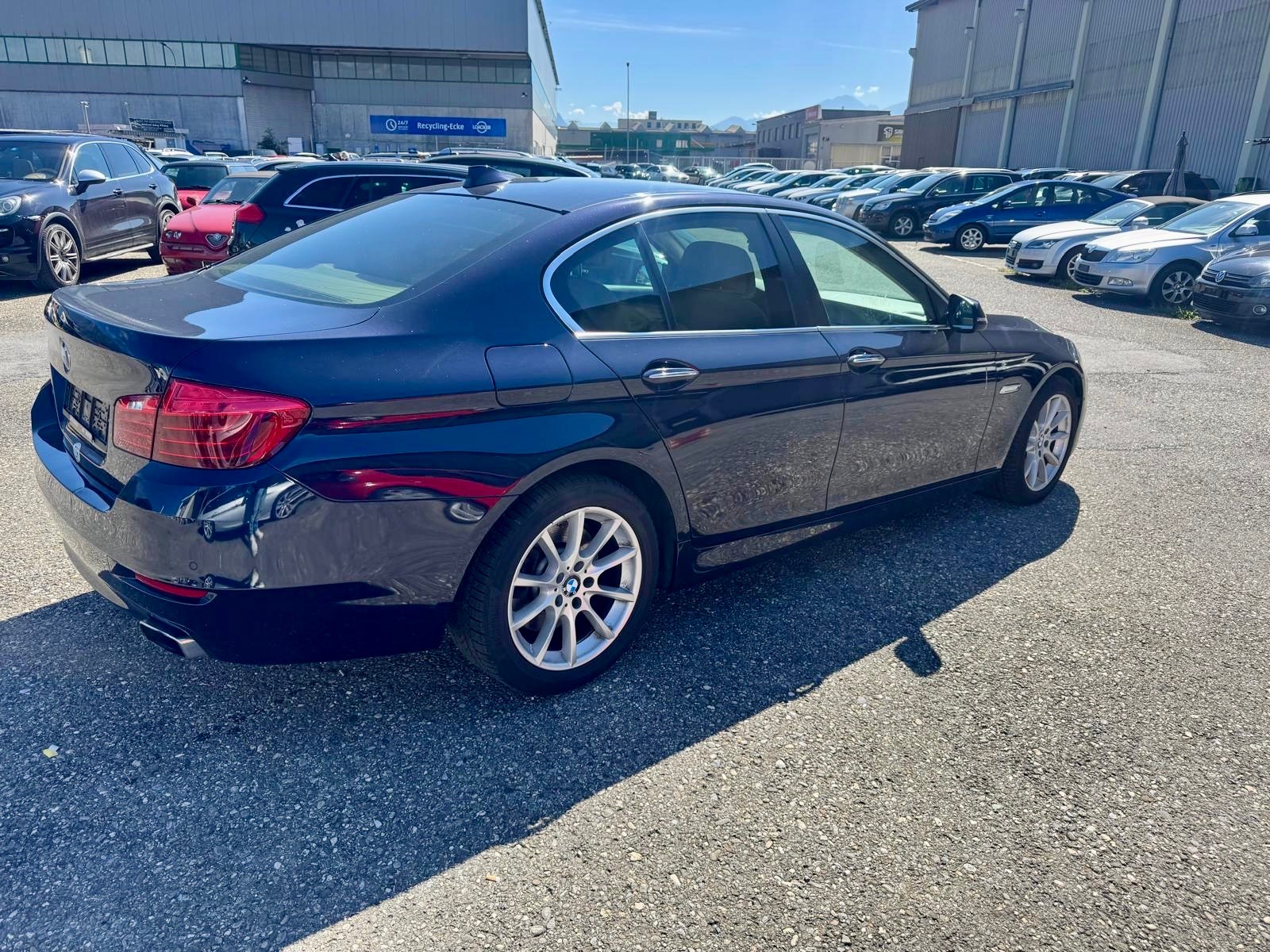 BMW 550i xDrive Luxury Line Steptronic-image-4