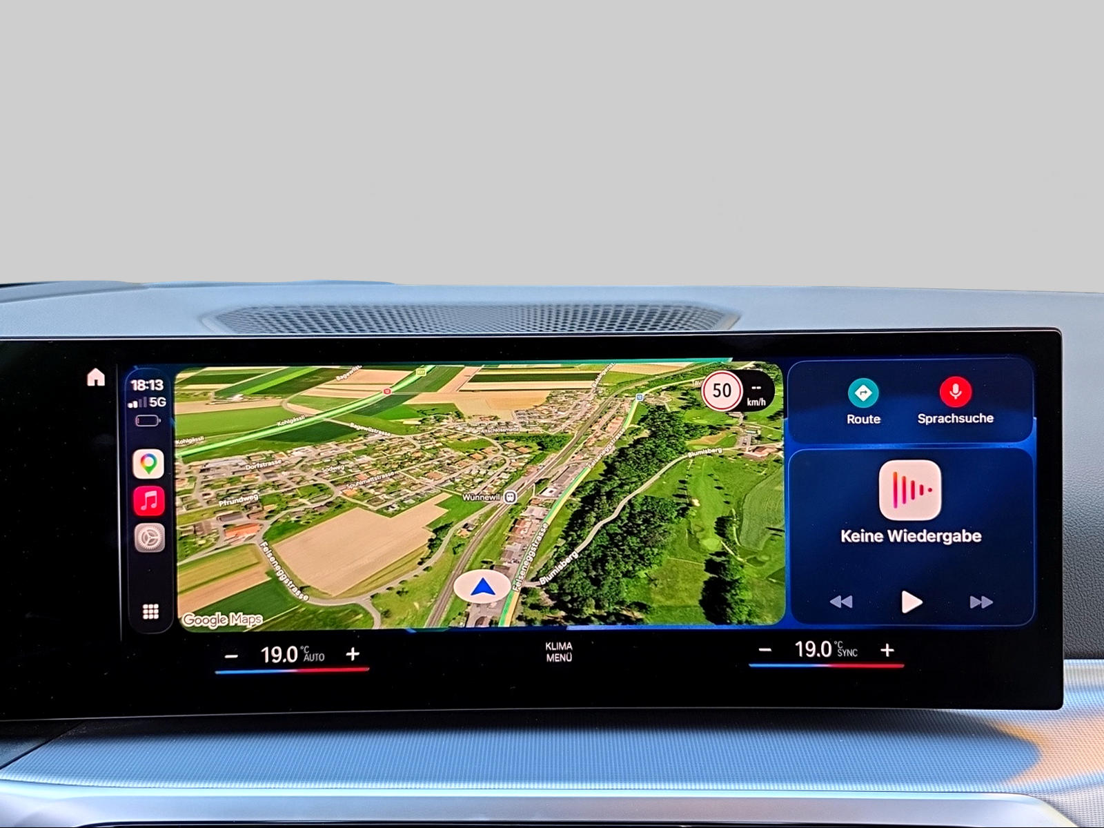 BMW 330i Touring xDrive Steptronic M Sport-image-14