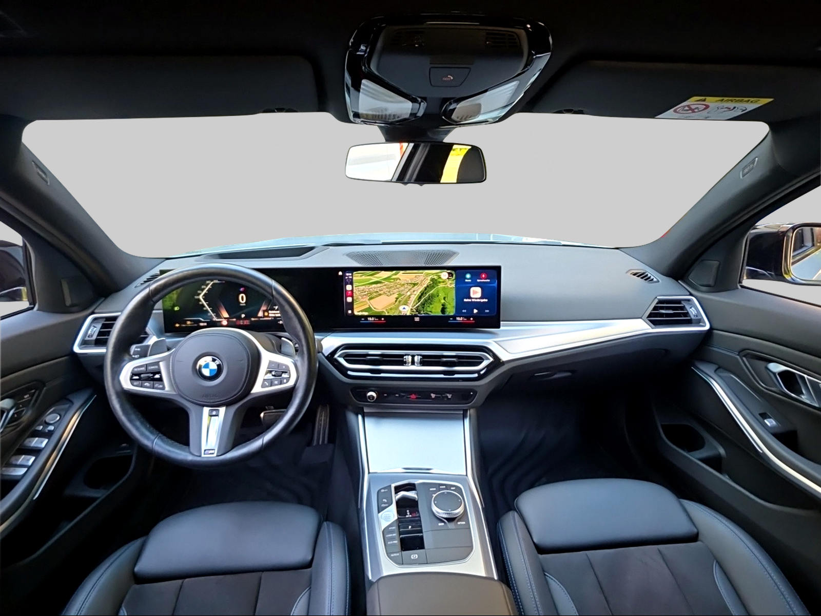 BMW 330i Touring xDrive Steptronic M Sport-image-10