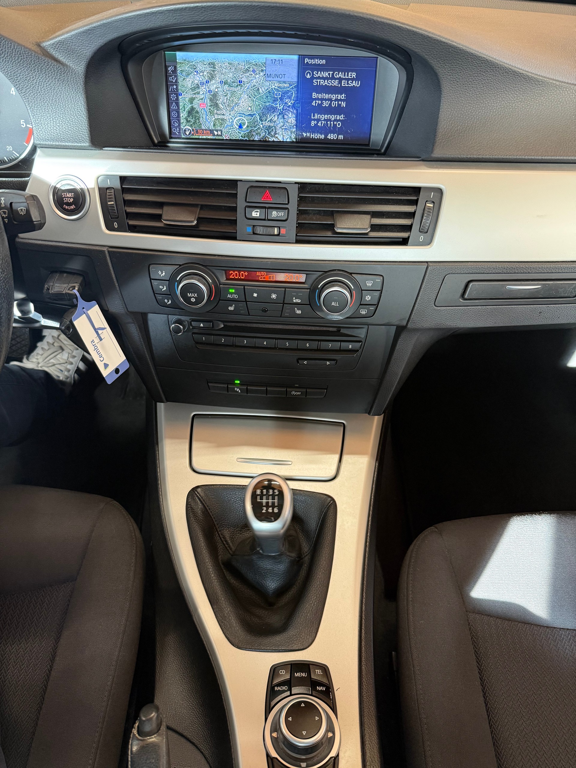 BMW 320d-image-11