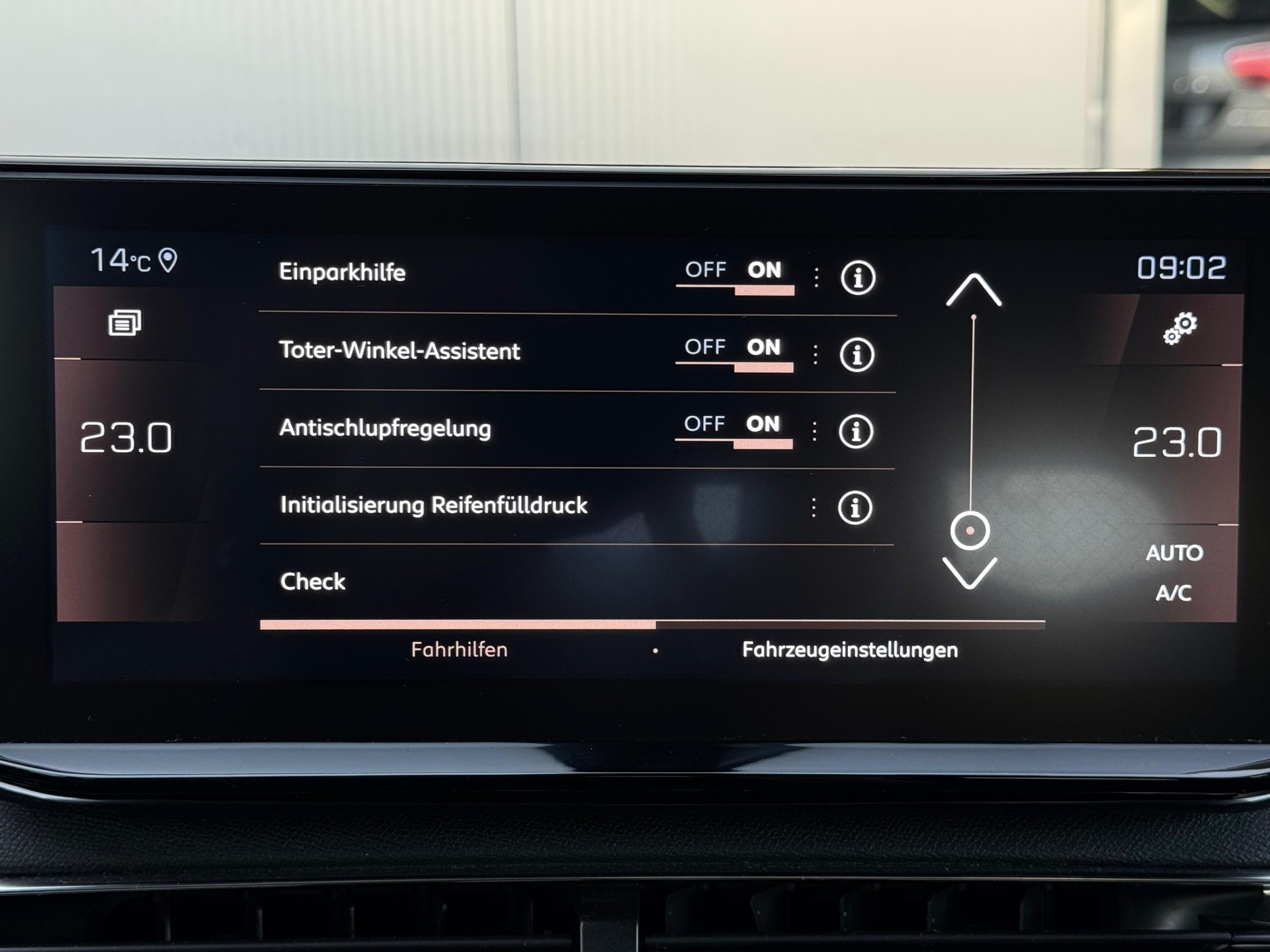 PEUGEOT 5008 1.5 BlueHDi GT EAT8-image-25