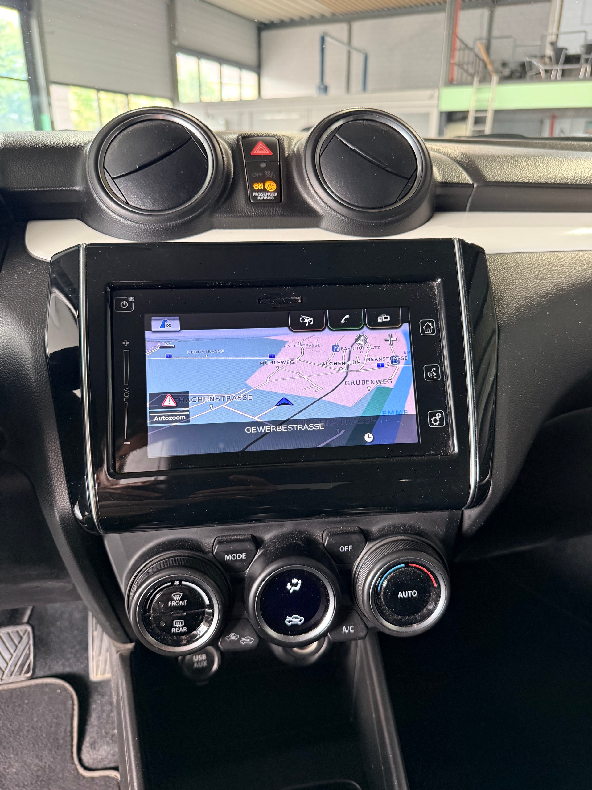 SUZUKI Swift 1.2i 16V SHVS Compact Top Hybrid Allgrip 4x4-image-12