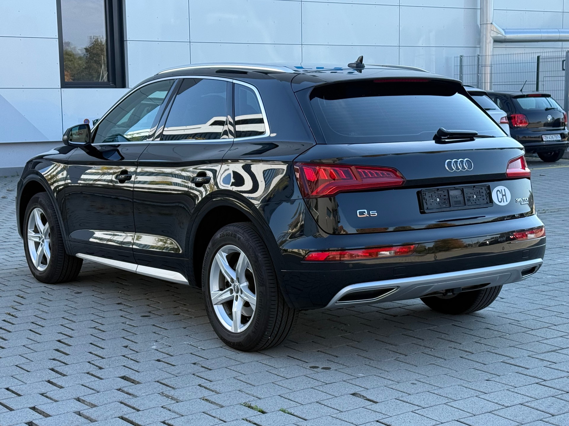AUDI Q5 35 TDI sport quattro S-tronic-image-7