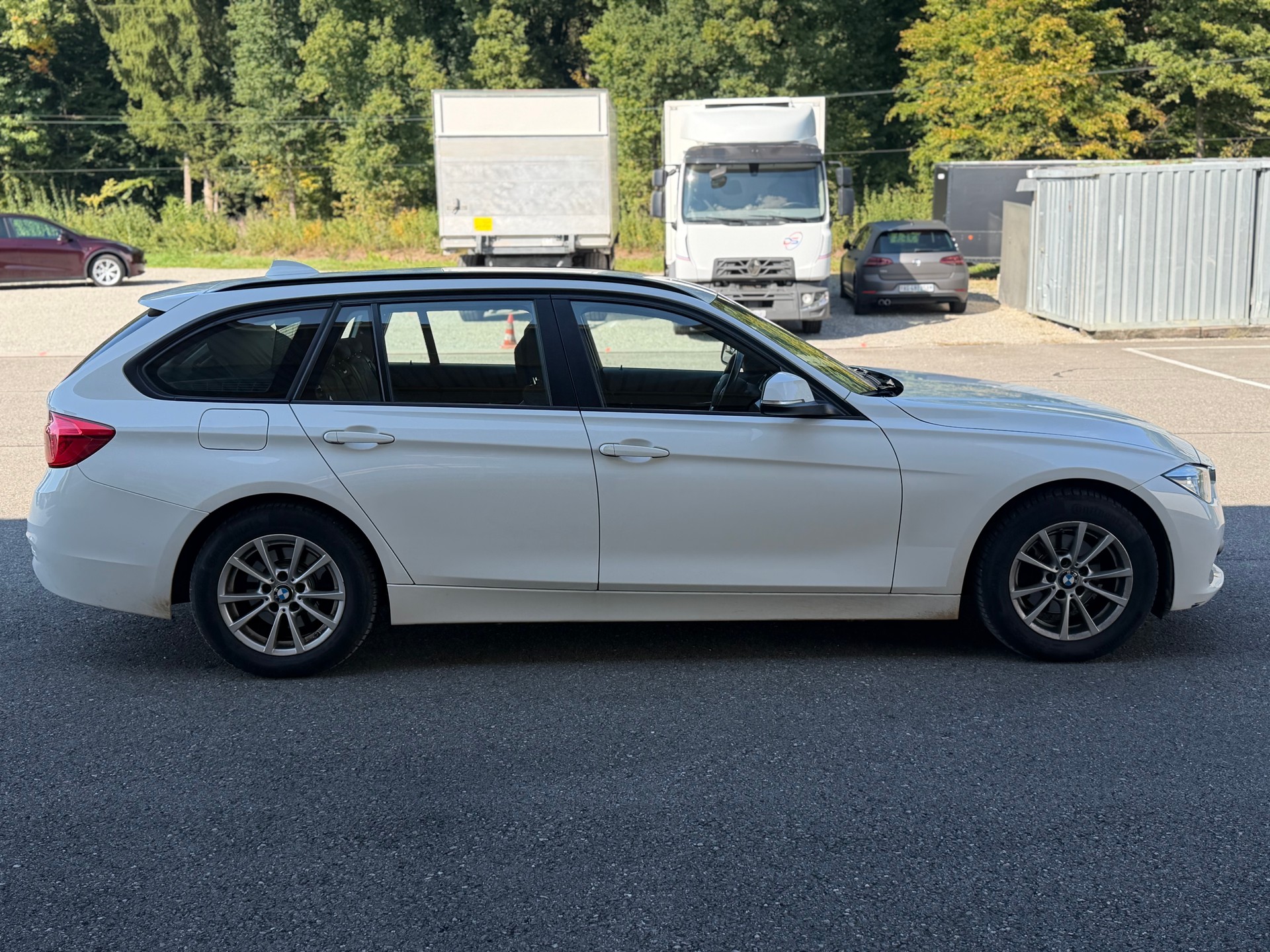BMW 316d Touring Business Steptronic-image-3