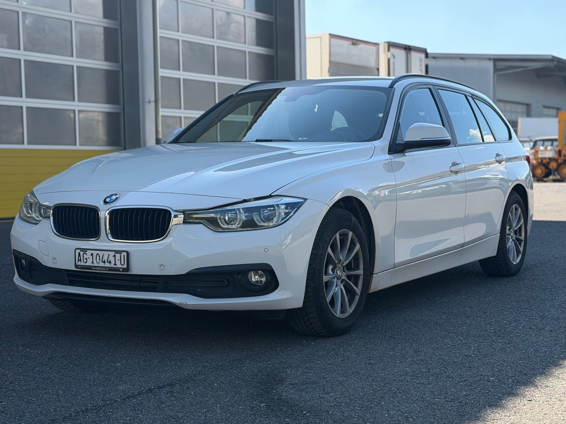 BMW 316d Touring Business Steptronic-image-2
