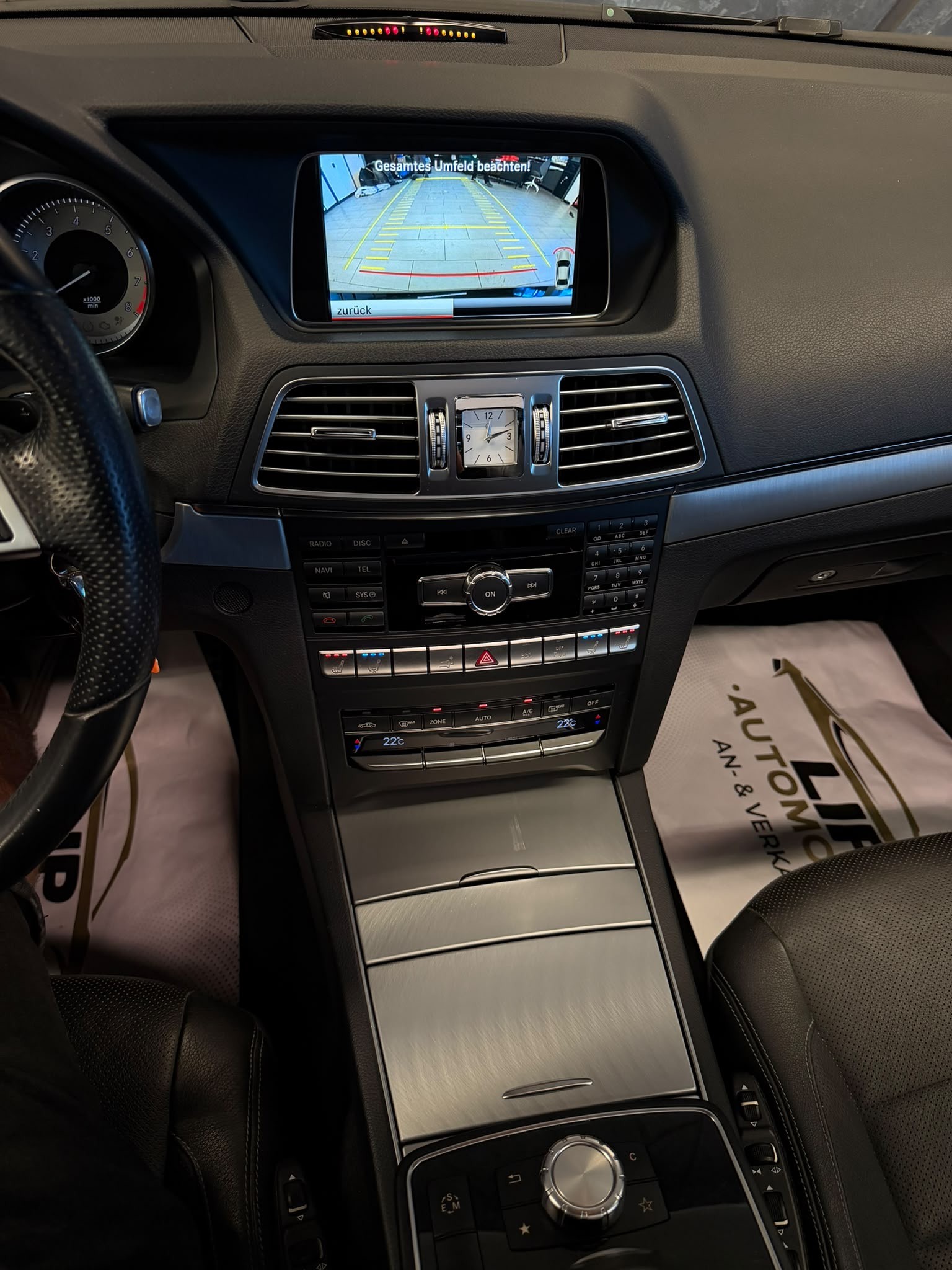 MERCEDES-BENZ E 400 7G-Tronic Amg-Line-image-10