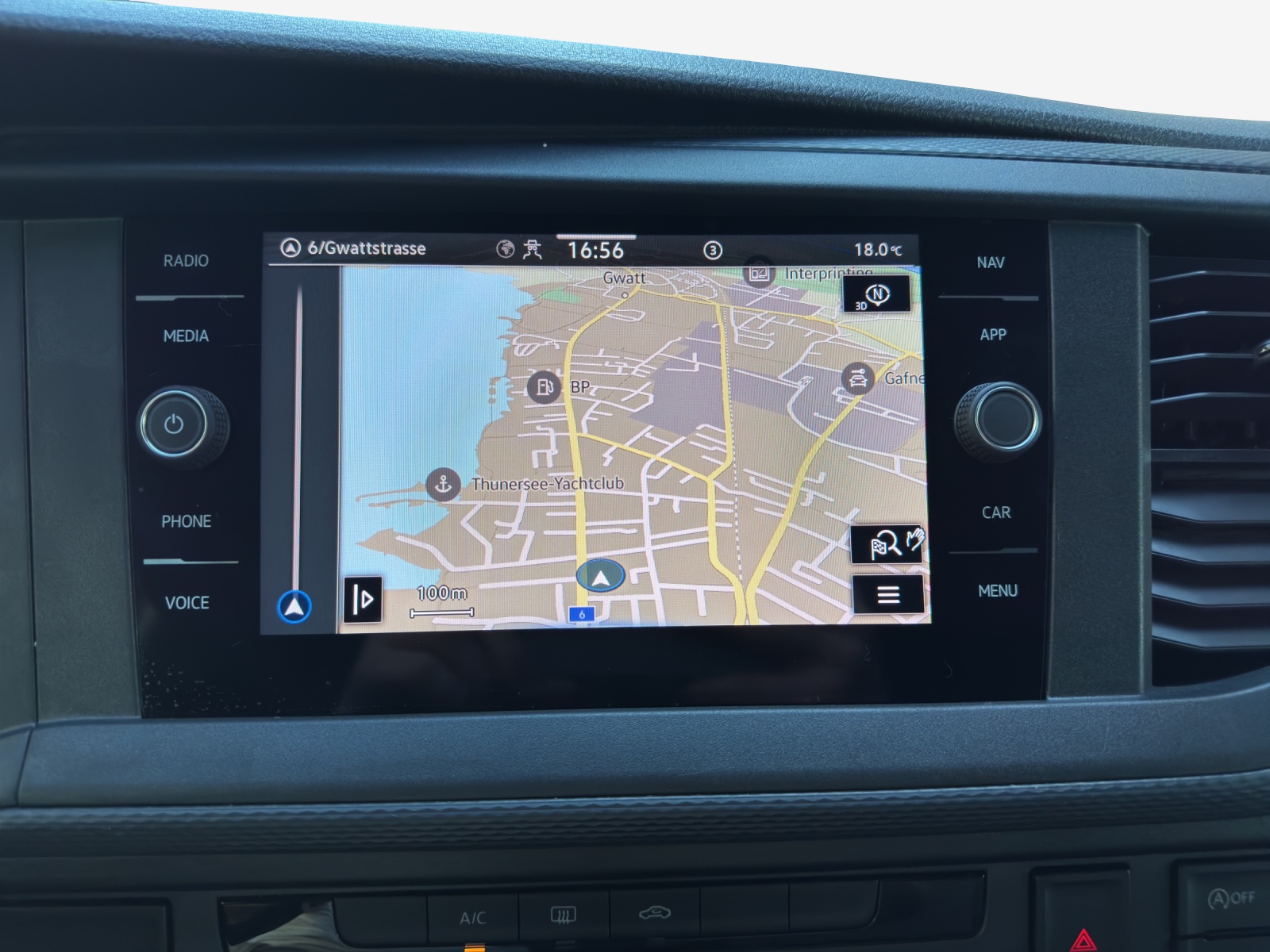 VW T6.1 2.0 TDI DSG-image-14