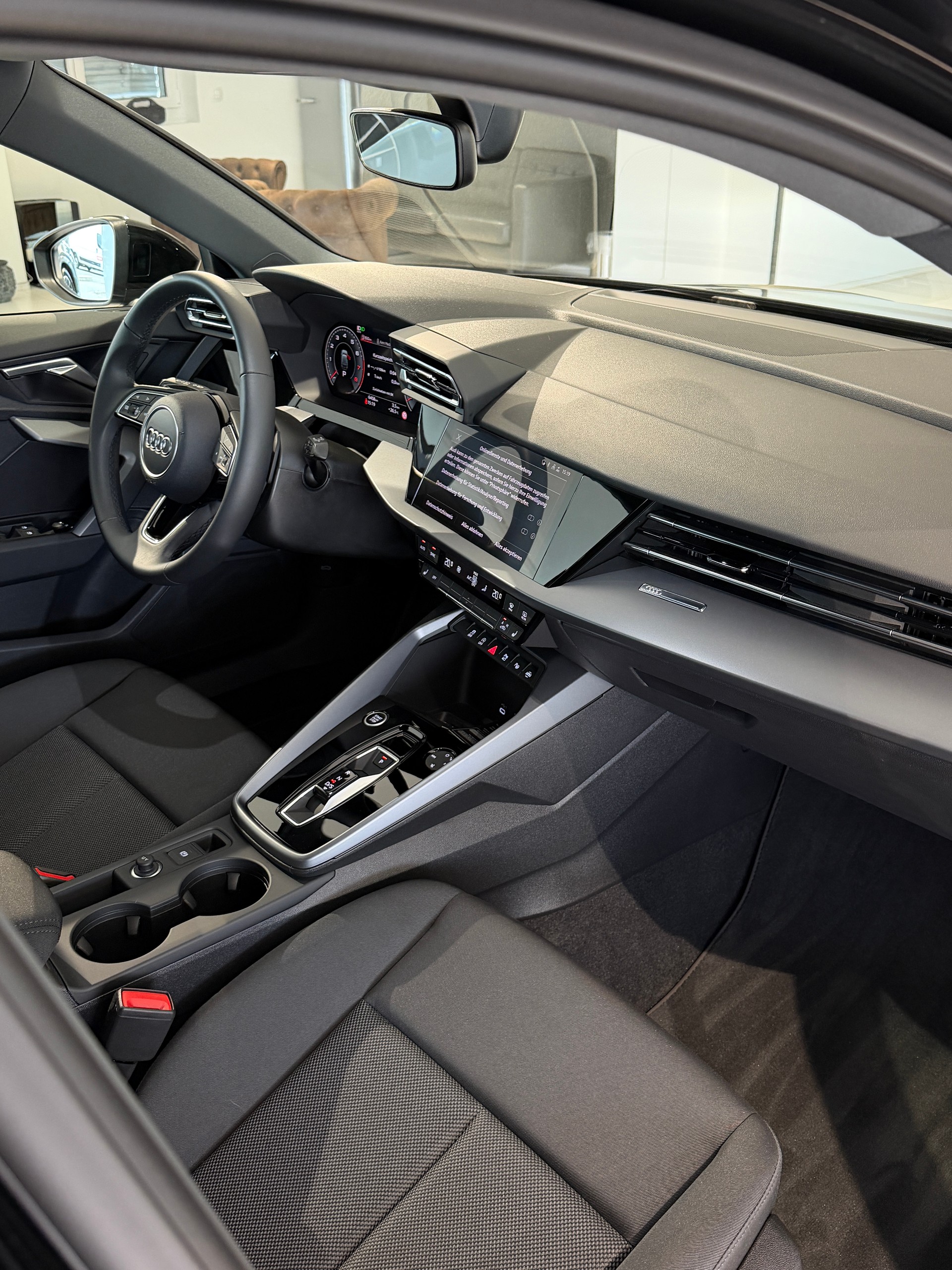 AUDI A3 Sportback TFSI 110 kW Attraction S tronic-image-13