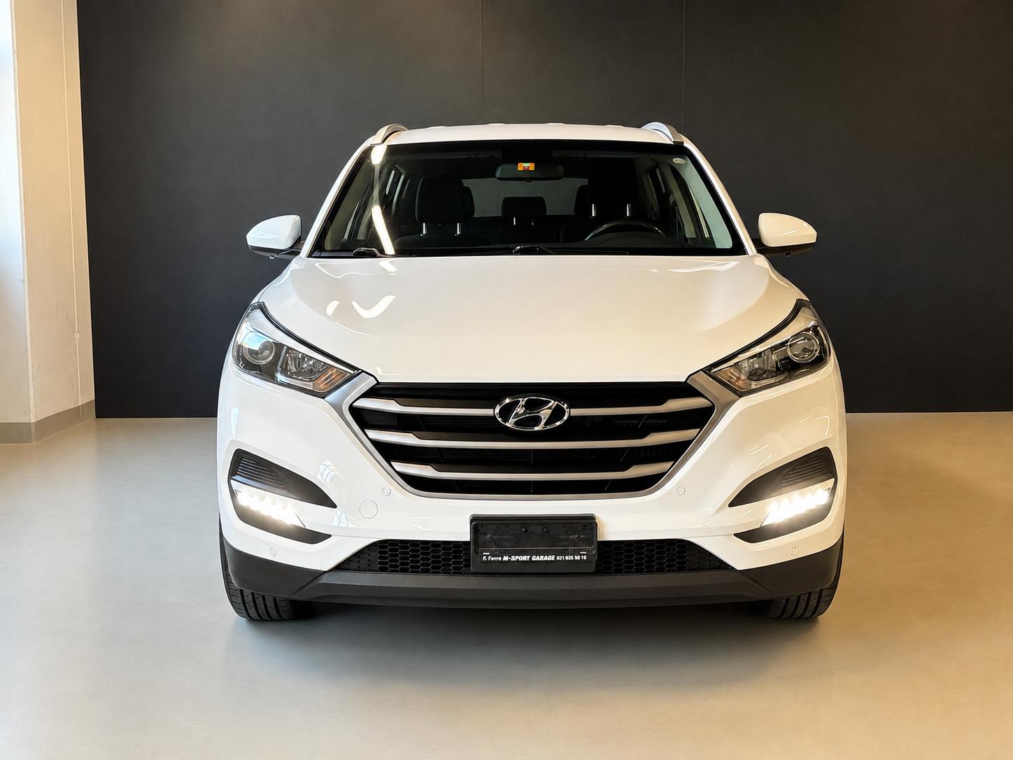HYUNDAI Tucson 1.7 CRDI Plena 2WD DCT7-image-2