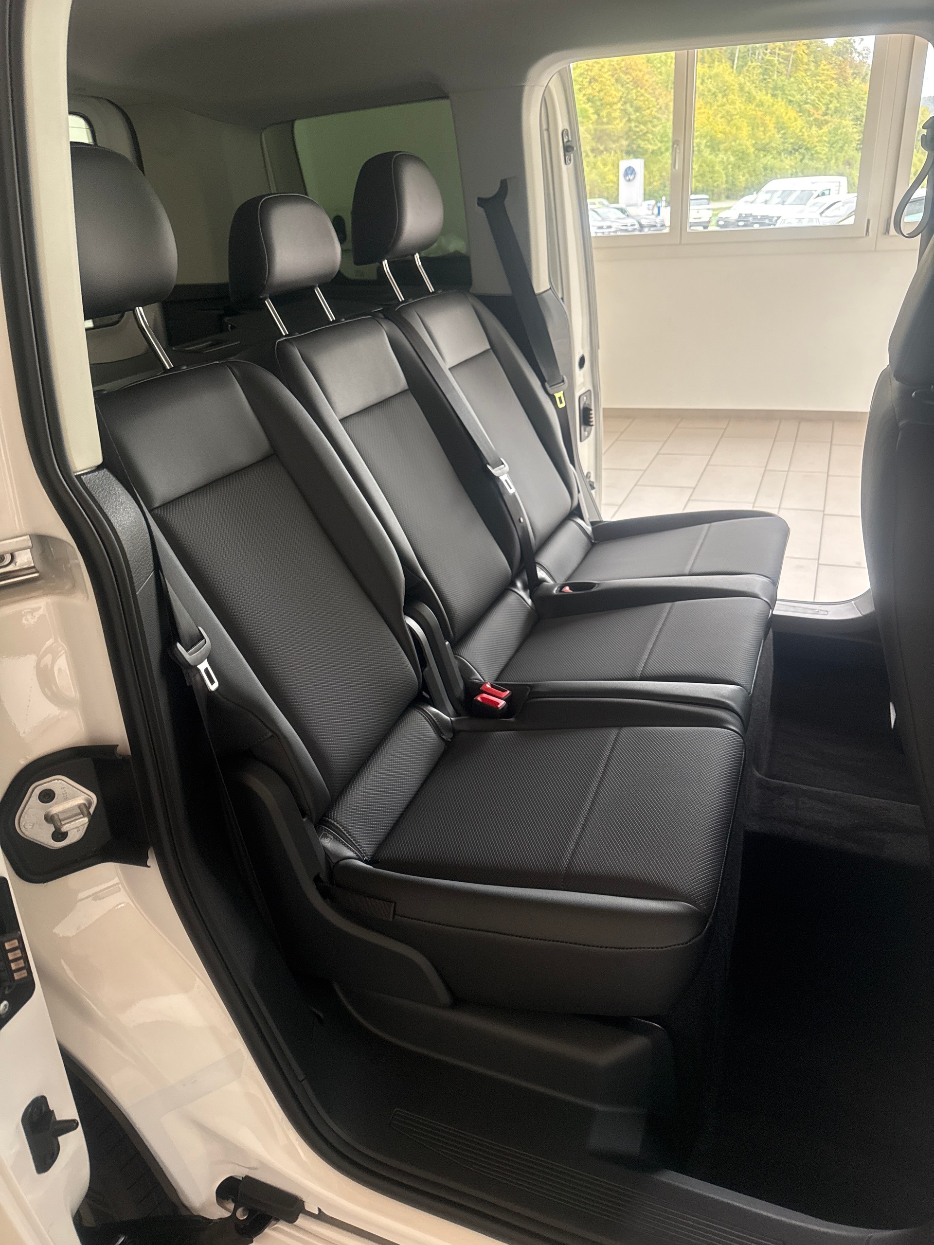 VW Caddy 1.5 TSI Trend Liberty-image-5