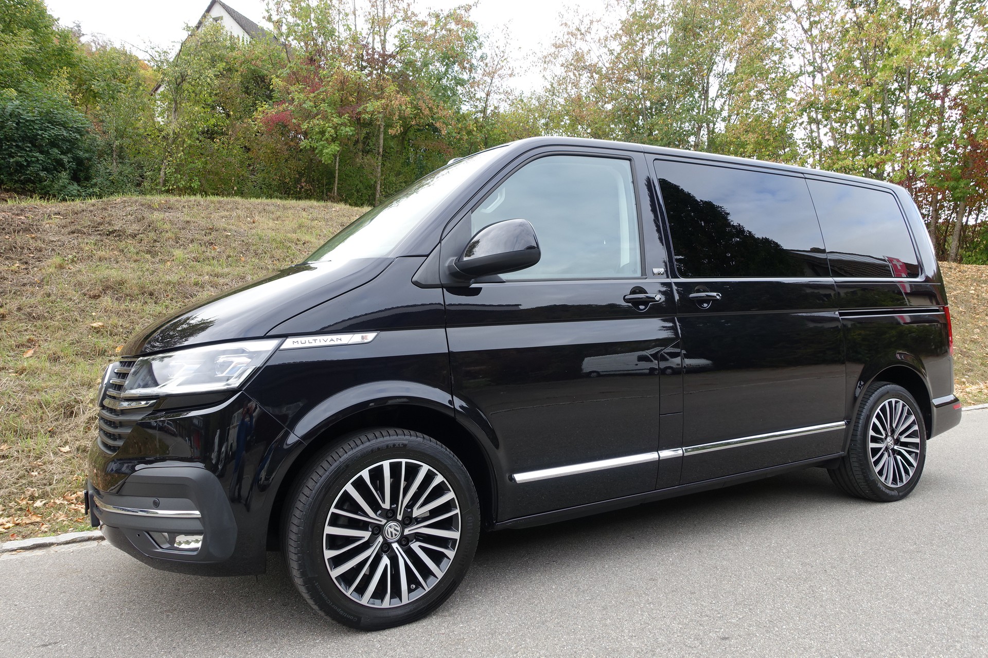 VW T6.1 Multivan 2.0 Bi-TDI Highline Generation Six 4Motion DSG-image-1