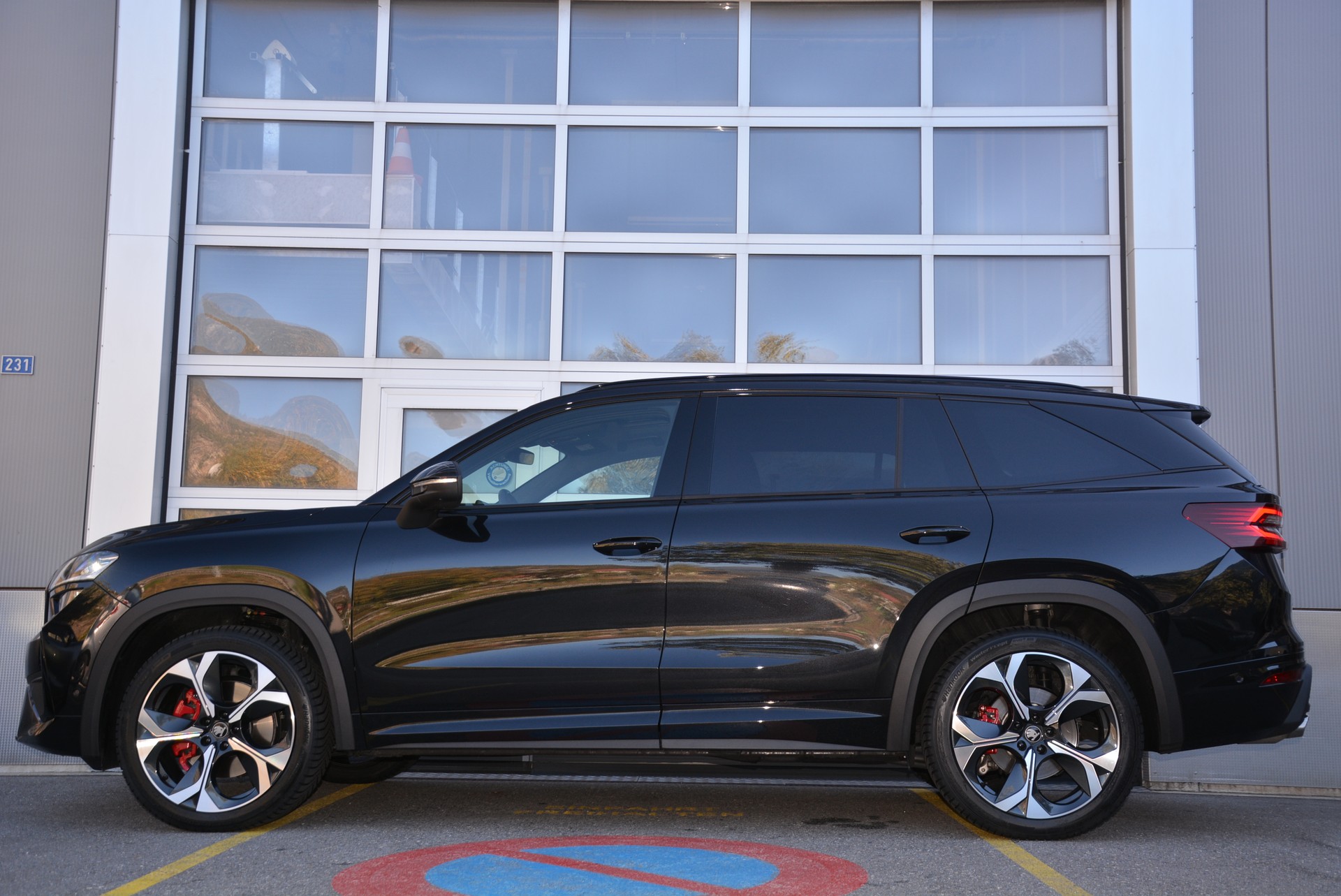 SKODA Kodiaq NEW RS TSI 2.0 4x4 DSG-image-3