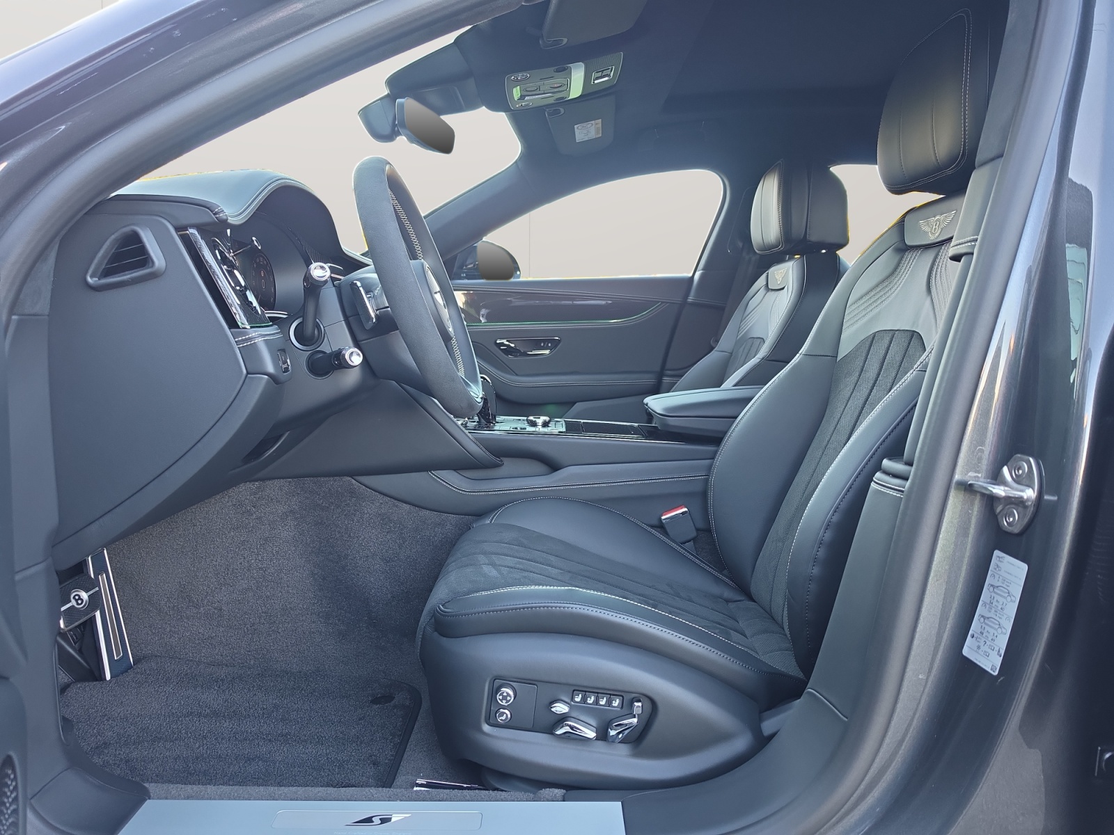 BENTLEY NEW Flying Spur S V8-image-8