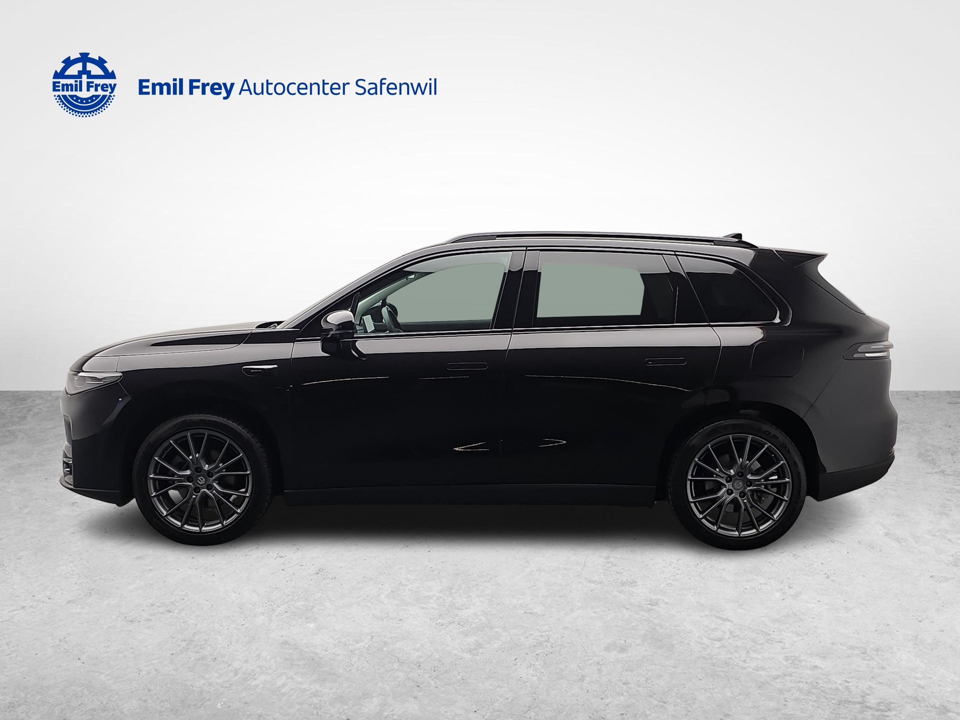 LEAPMOTOR C10 1.5 Hybrid EV-image-1