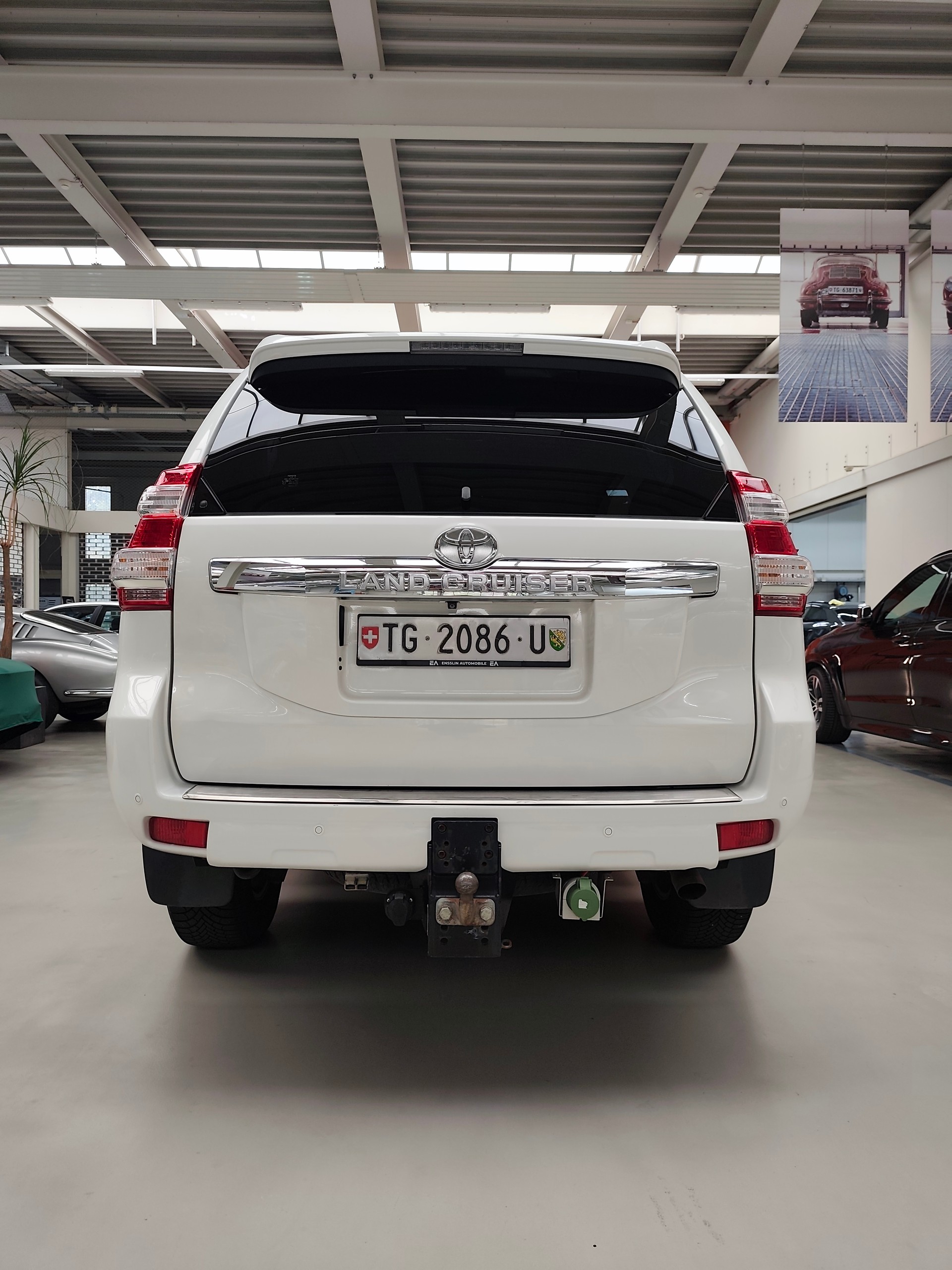 TOYOTA Land Cruiser 2.8TD Luna Automatic-image-2