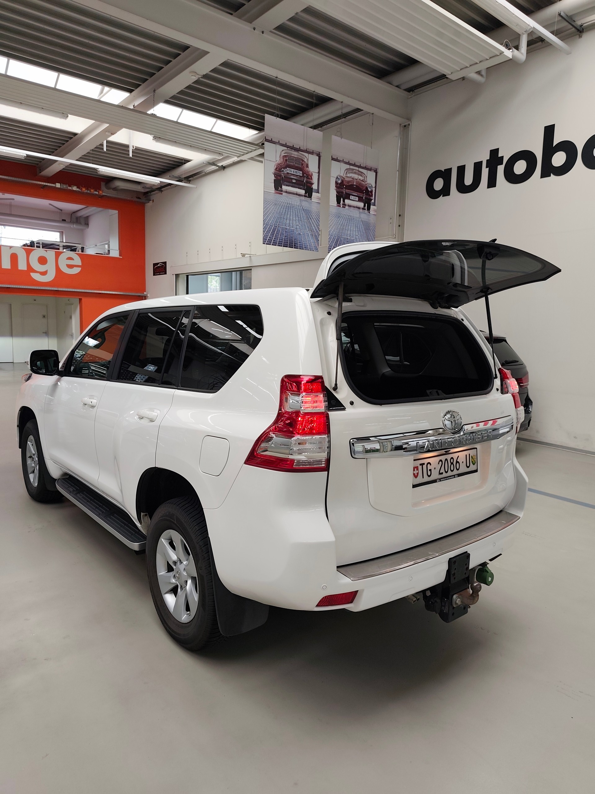TOYOTA Land Cruiser 2.8TD Luna Automatic-image-4