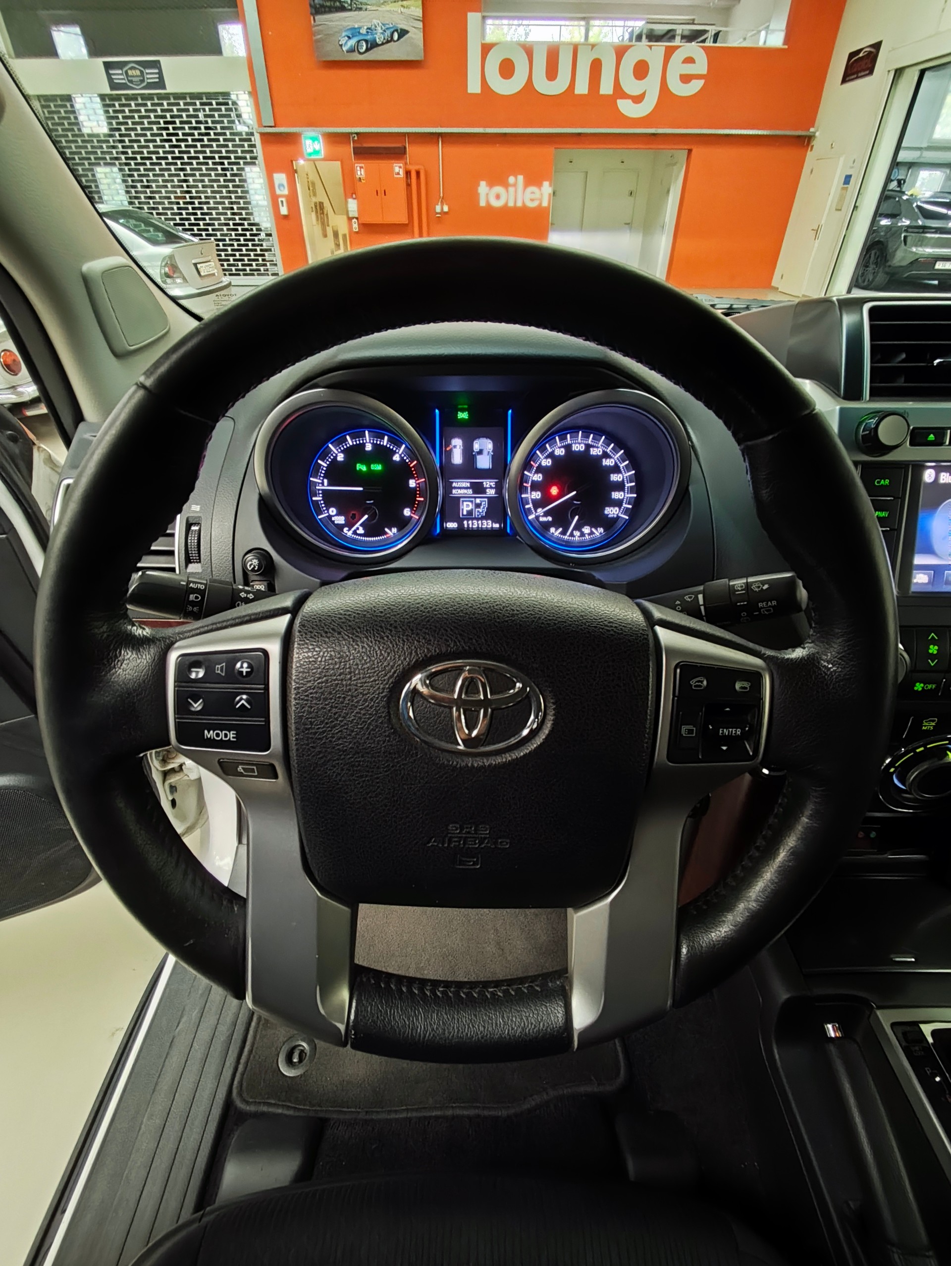 TOYOTA Land Cruiser 2.8TD Luna Automatic-image-1
