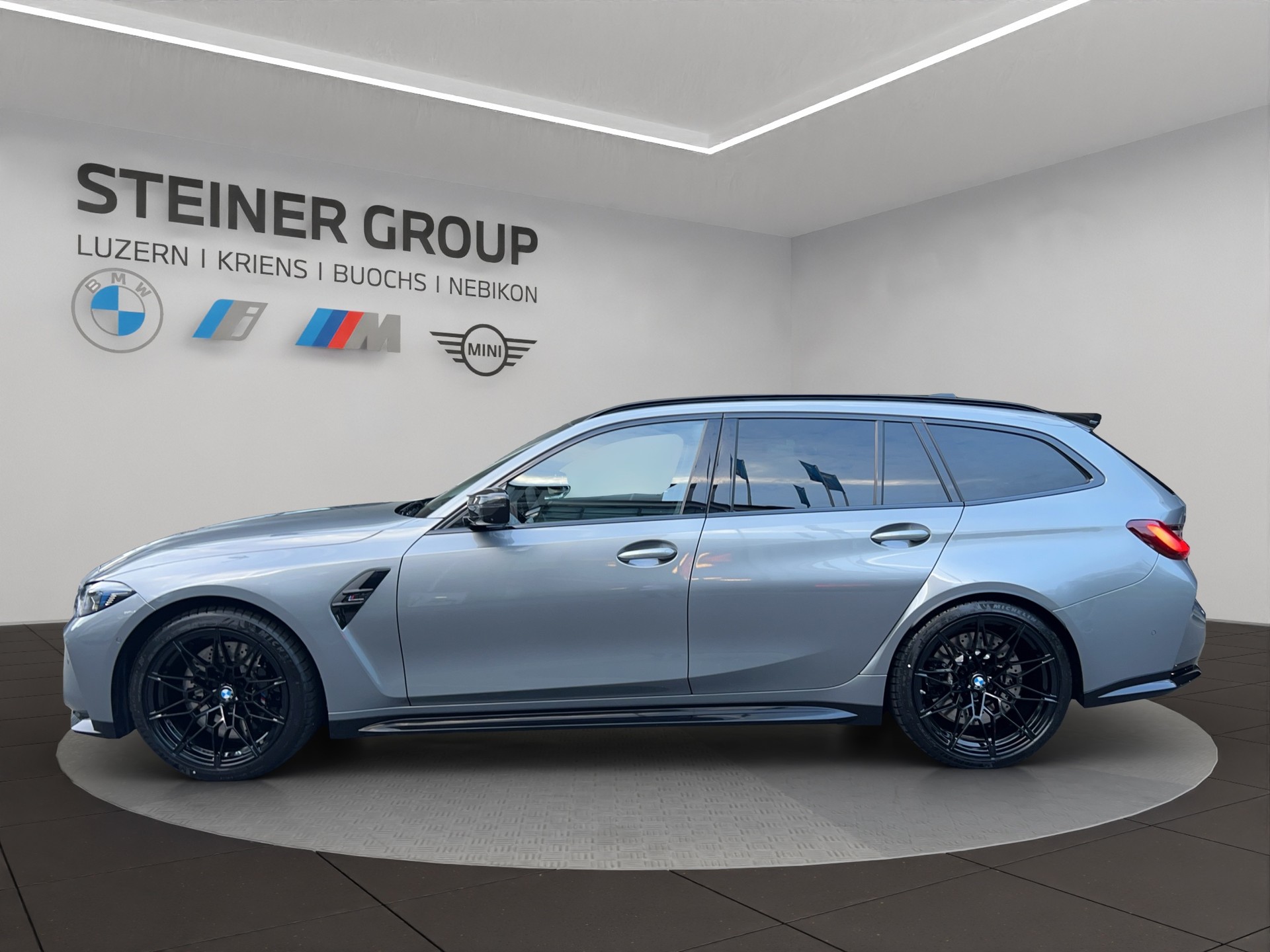 BMW M3 Touring xDrive Competition M-image-7